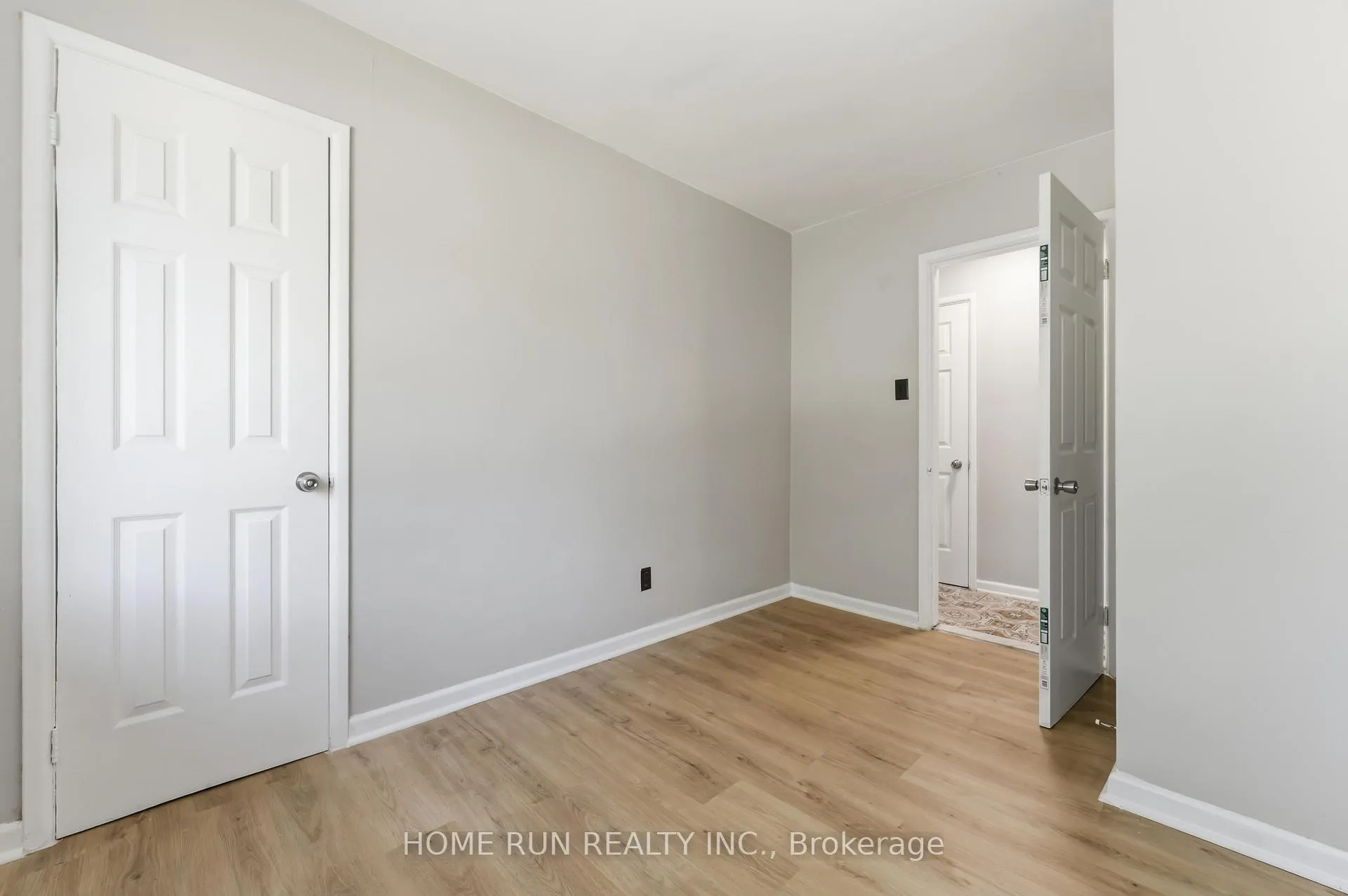 Photo 19 of 1530 Clementine Boulevard W, Ottawa, Billings Bridge — HOMEH