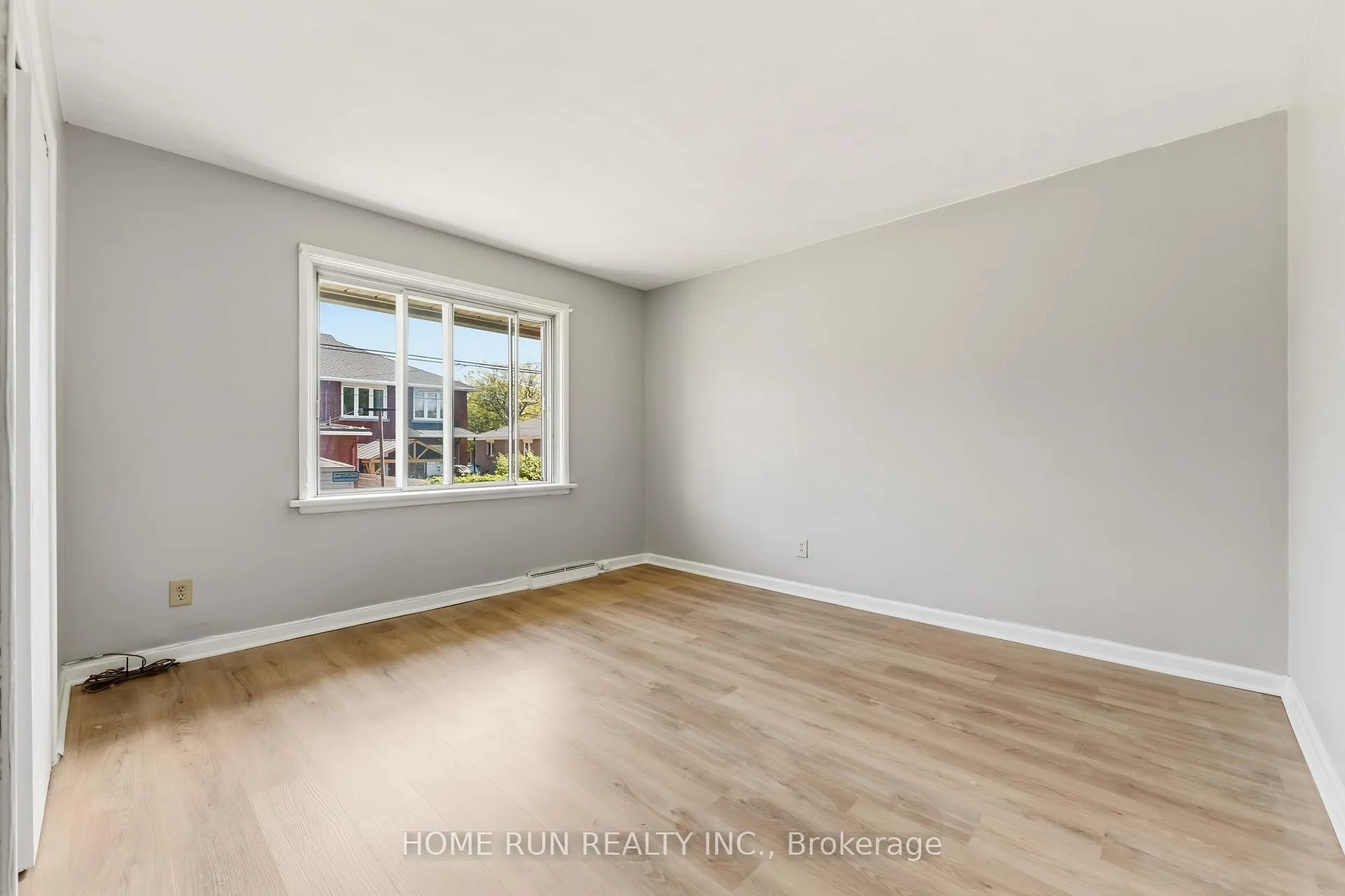 Photo 22 of 1530 Clementine Boulevard W, Ottawa, Billings Bridge — HOMEH