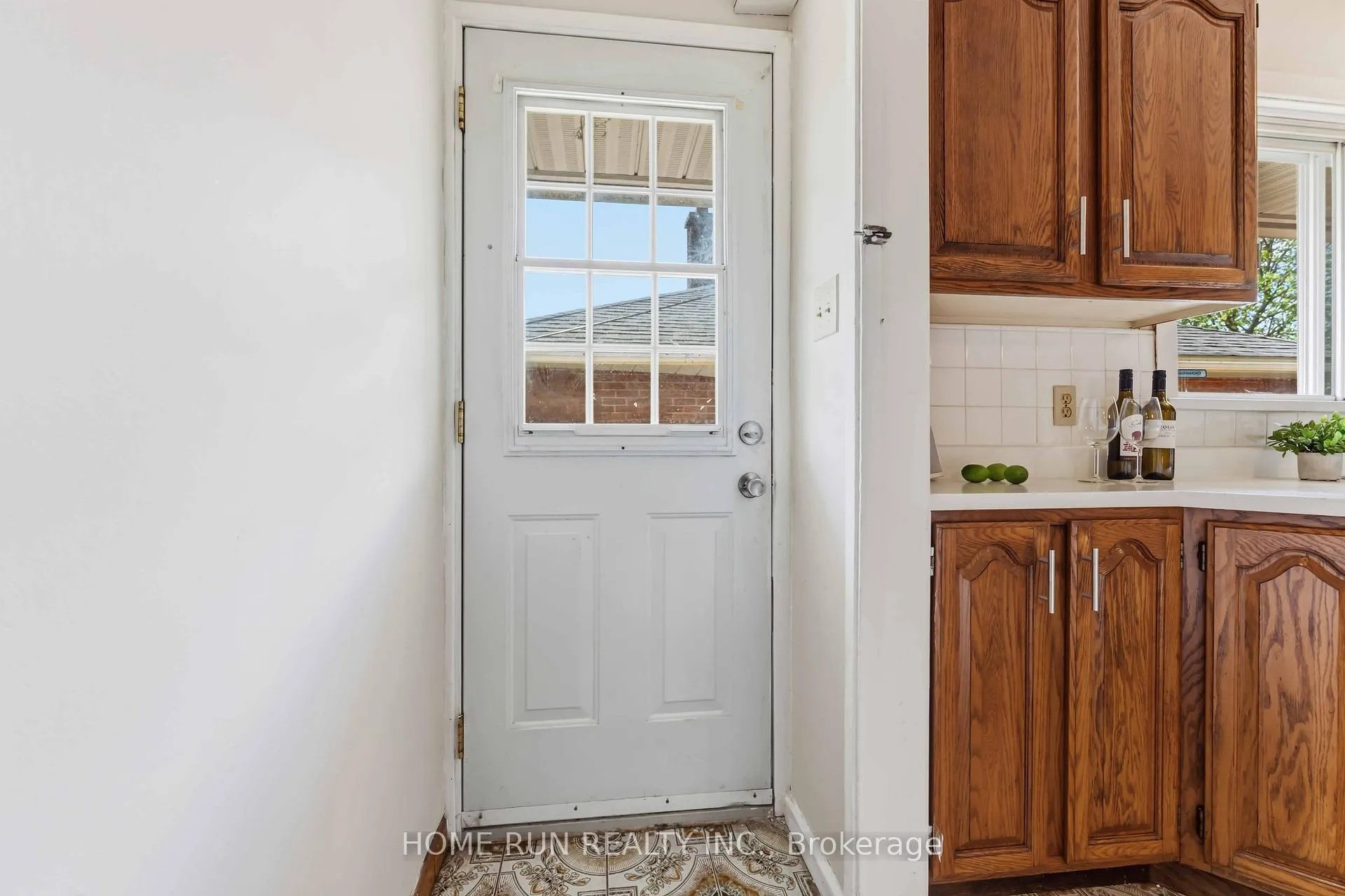 Photo 28 of 1530 Clementine Boulevard W, Ottawa, Billings Bridge — HOMEH