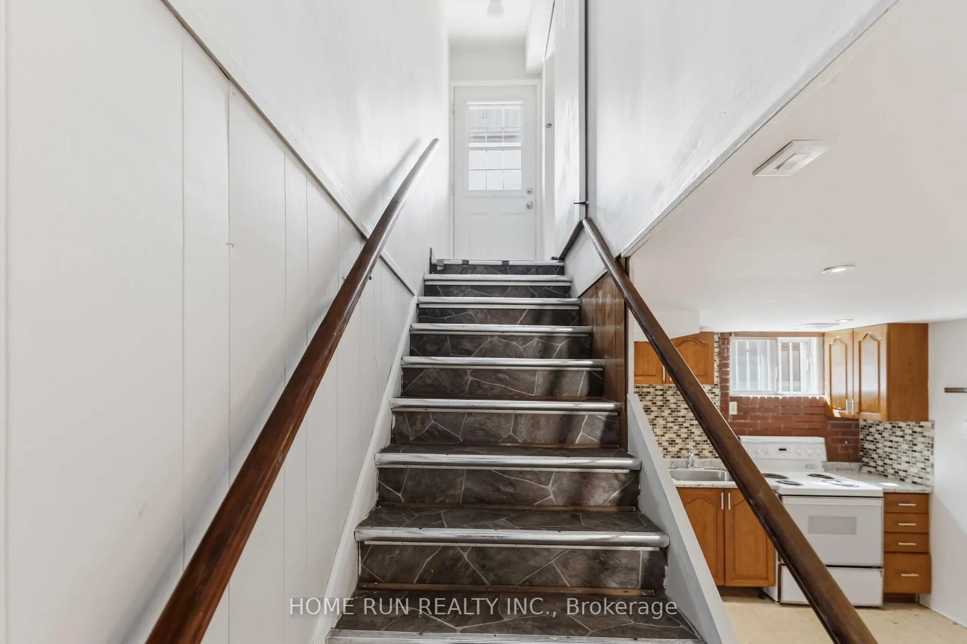 Photo 29 of 1530 Clementine Boulevard W, Ottawa, Billings Bridge — HOMEH