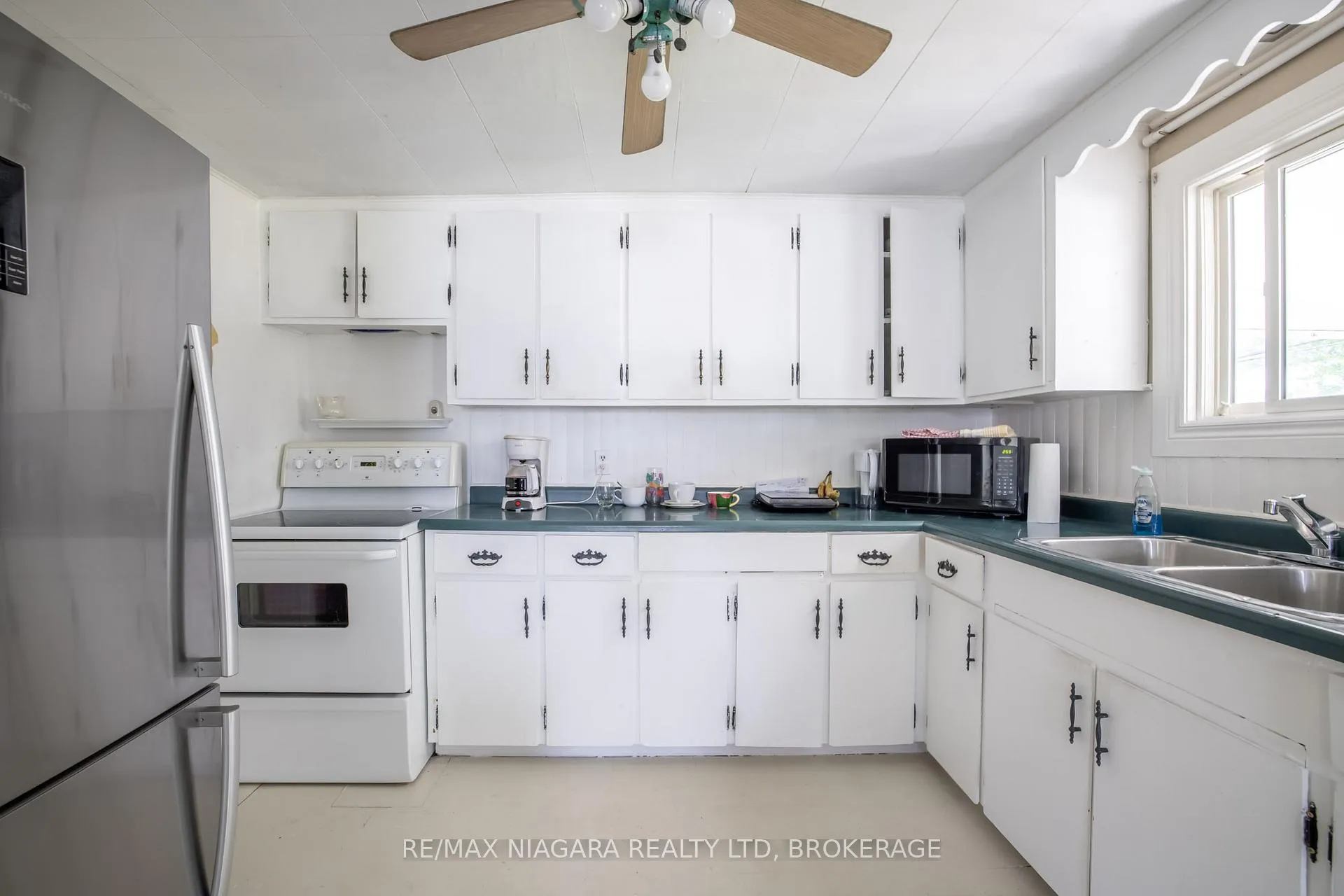 Photo 38 of 434 Crescent Road, Fort Erie, Crescent Park — HOMEH