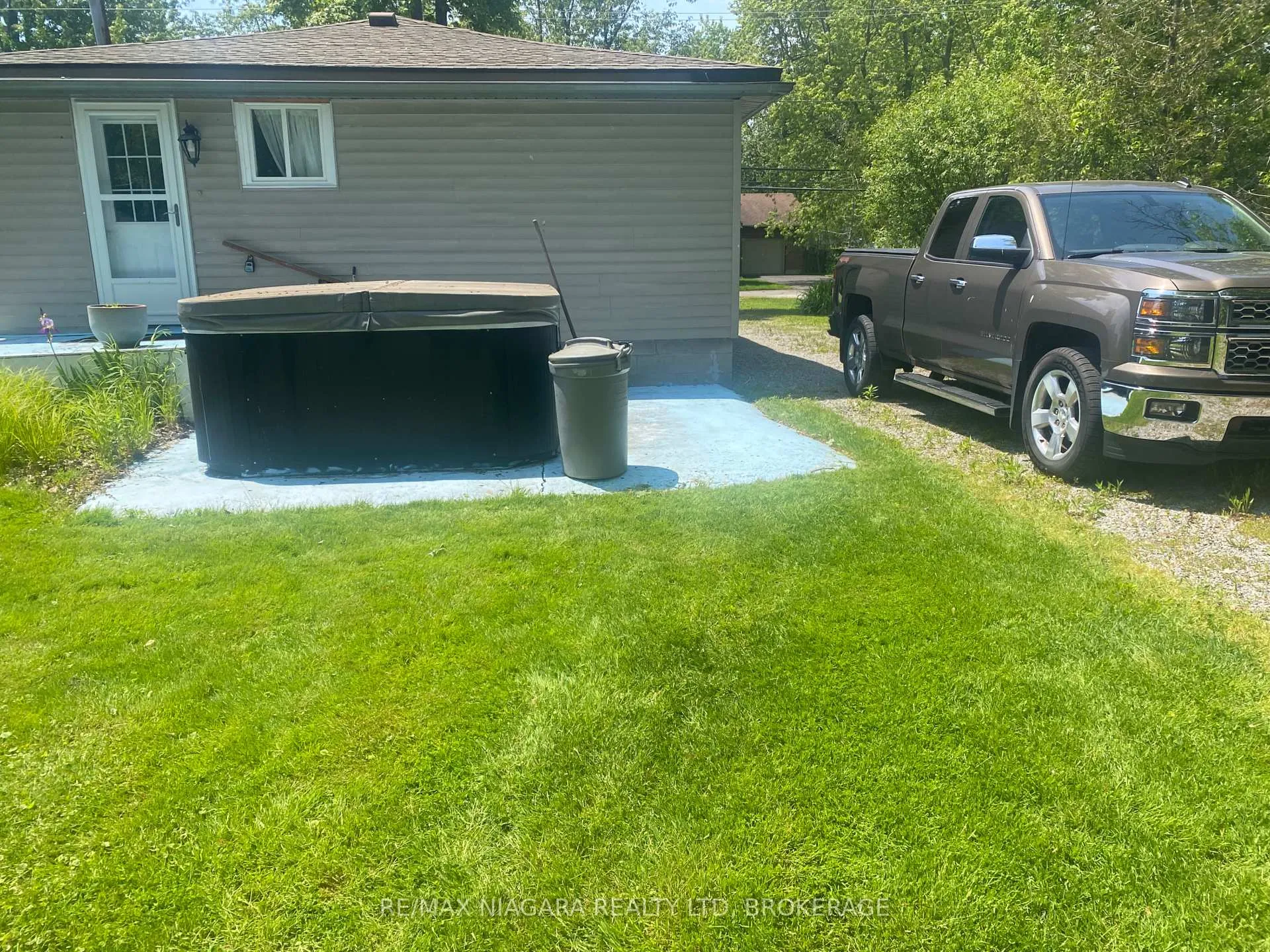 Photo 11 of 434 Crescent Road, Fort Erie, Crescent Park — HOMEH