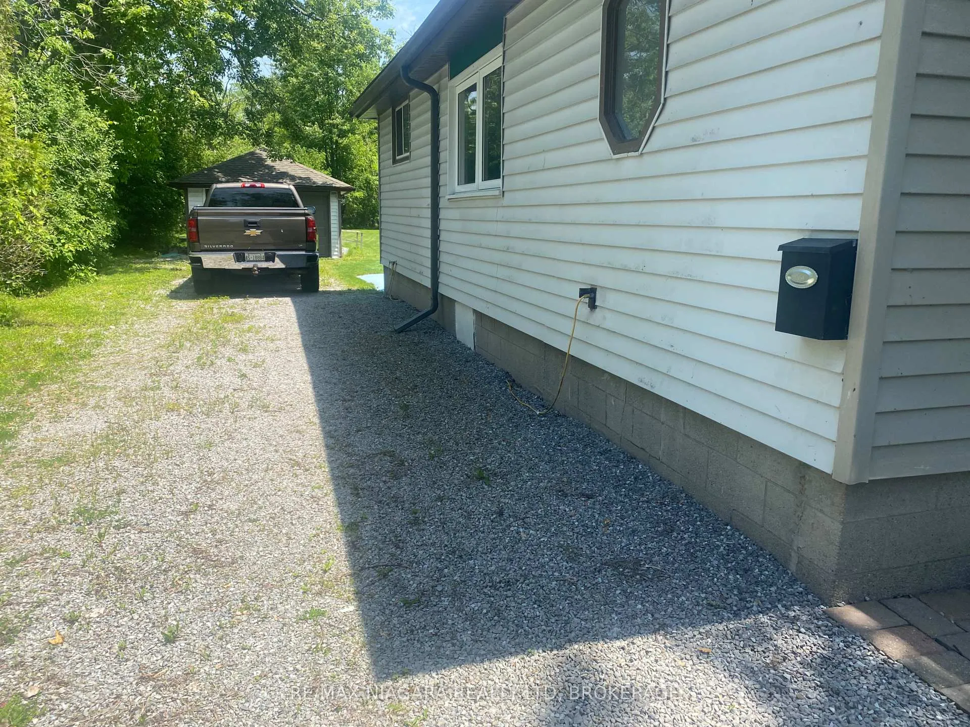 Photo 4 of 434 Crescent Road, Fort Erie, Crescent Park — HOMEH