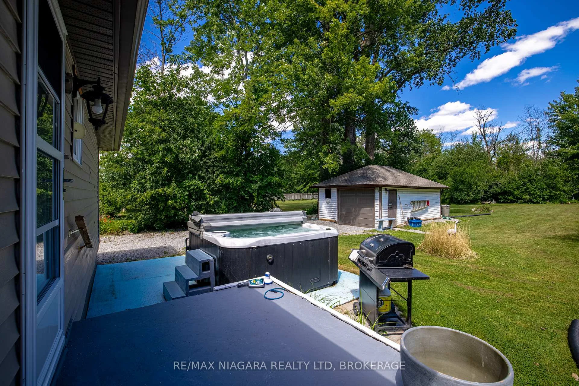 Photo 7 of 434 Crescent Road, Fort Erie, Crescent Park — HOMEH