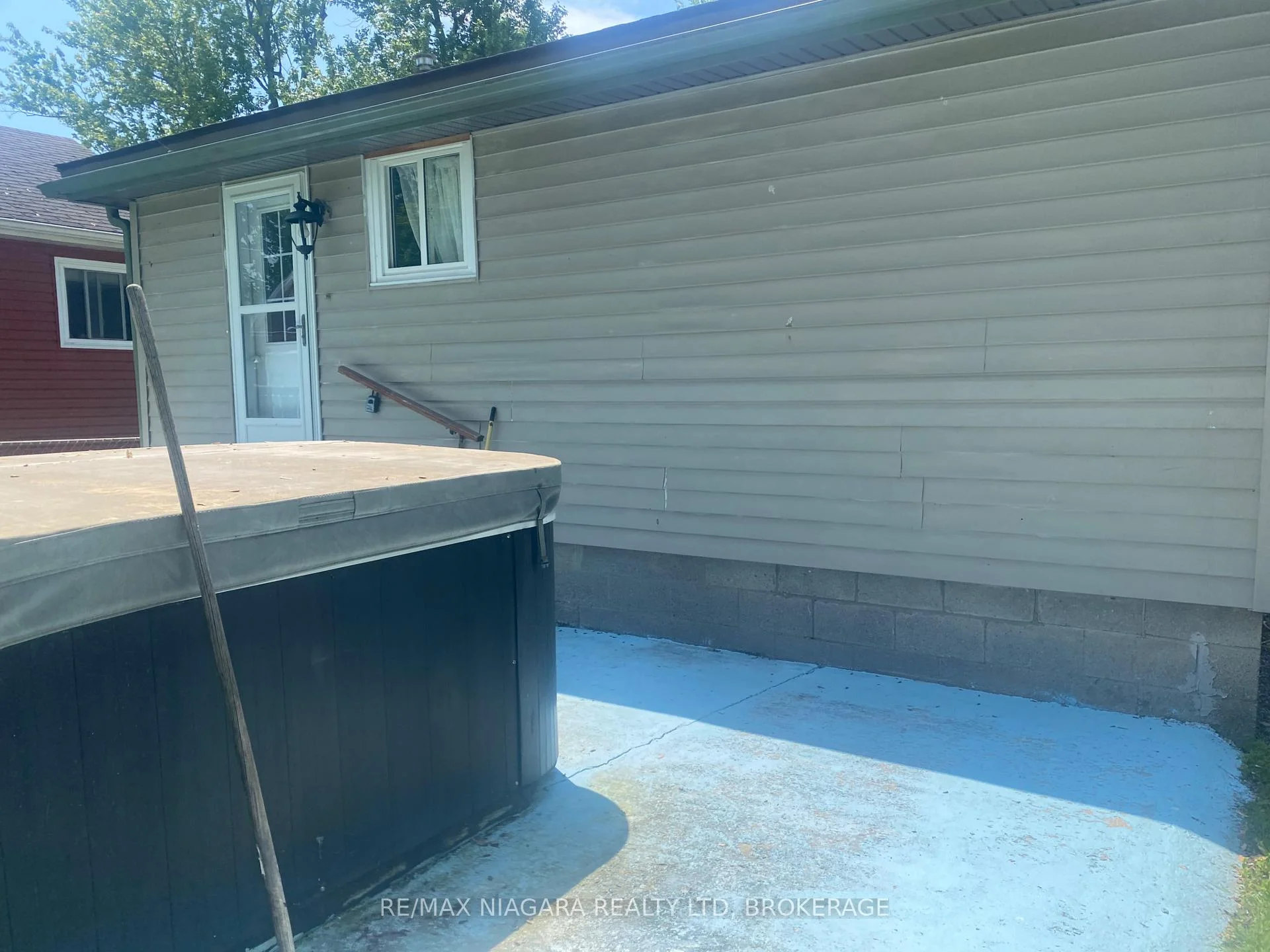 Photo 8 of 434 Crescent Road, Fort Erie, Crescent Park — HOMEH