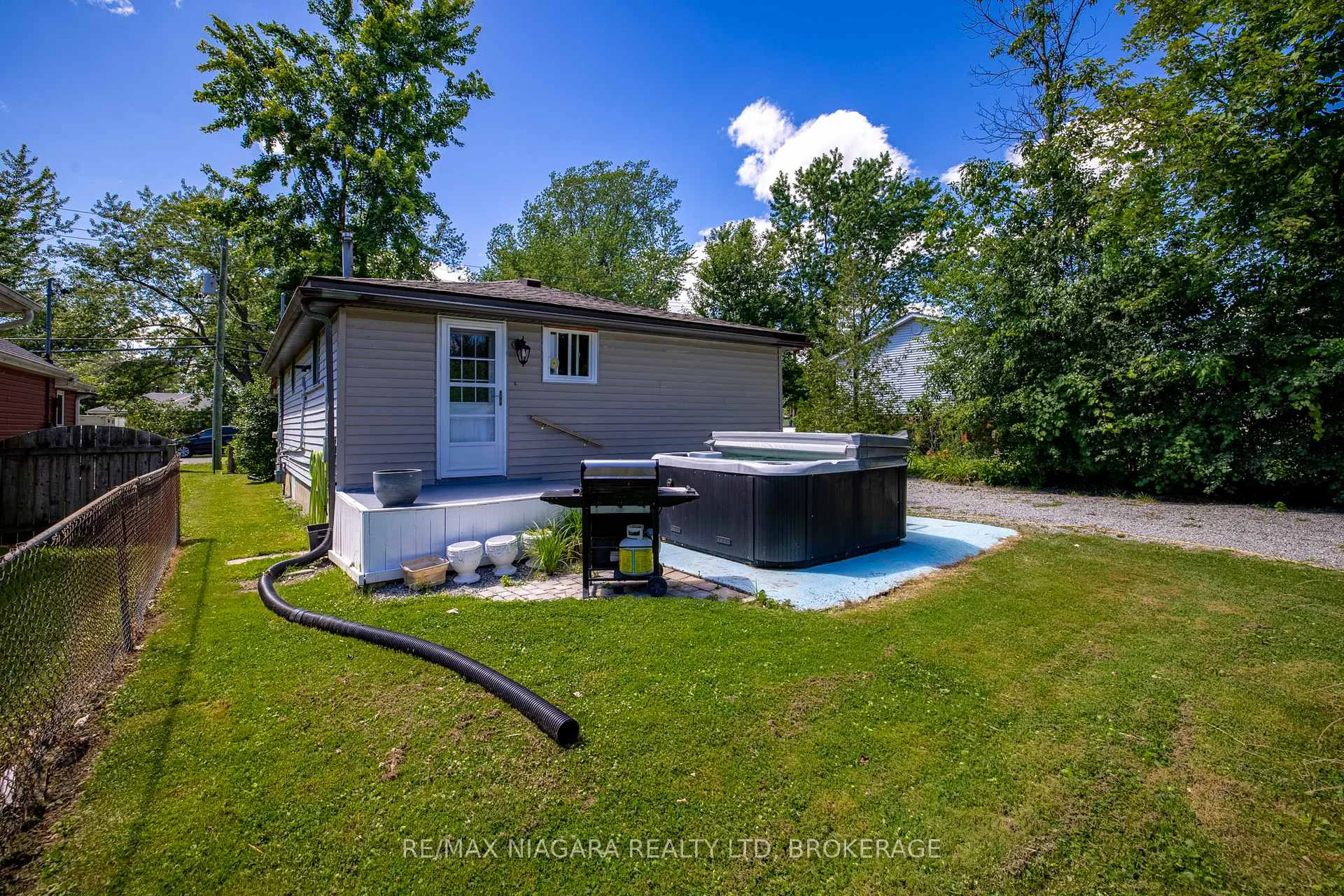 Photo 57 of 434 Crescent Road, Fort Erie, Crescent Park — HOMEH