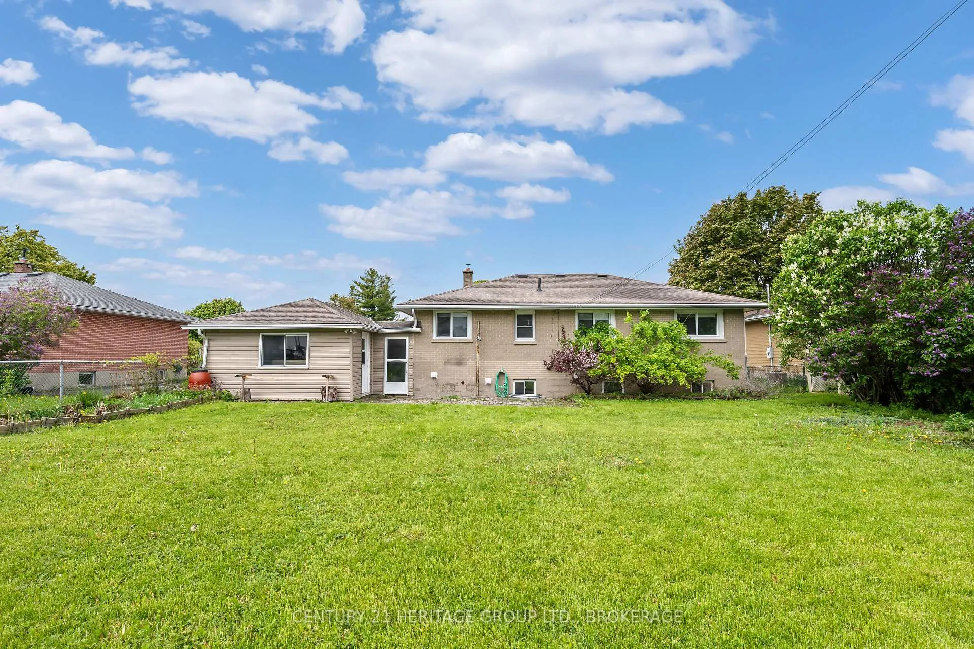 Photo 5 of 486 Kirkwood Road E, Kingston, City Southwest — HOMEH