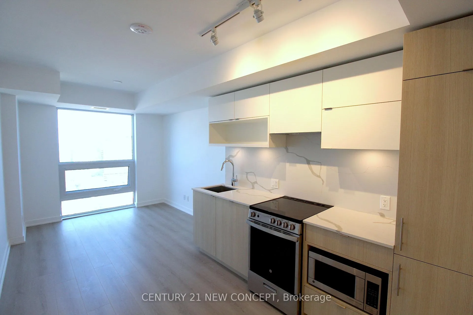 Photo 4 of Unit 2205, 100 Queen Street E, Toronto, Church-Yonge Corridor — HOMEH