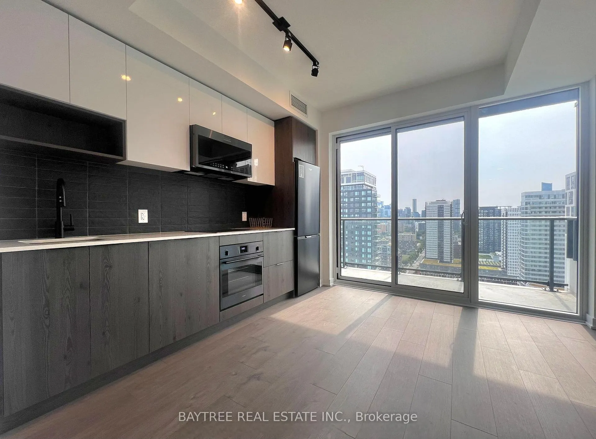 Photo 3 of Unit 2407, 5 Defries Street, Toronto, Regent Park — HOMEH