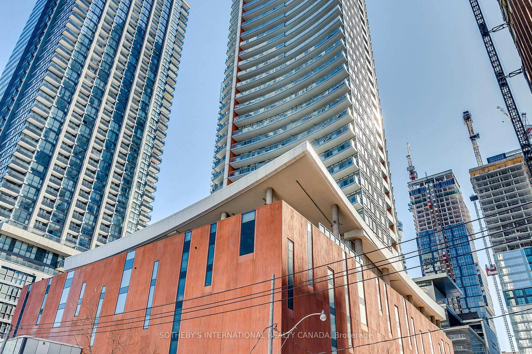 Photo 3 of Unit 2410, 21 Widmer Street, Toronto, Waterfront Communities — HOMEH
