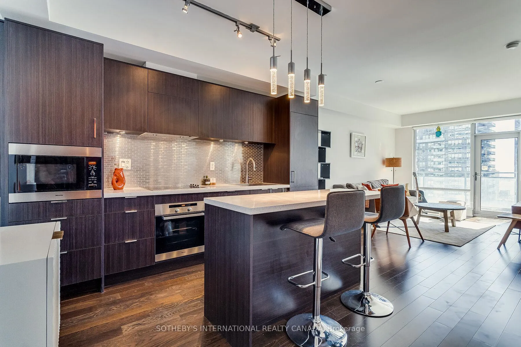 Photo 14 of Unit 2410, 21 Widmer Street, Toronto, Waterfront Communities — HOMEH