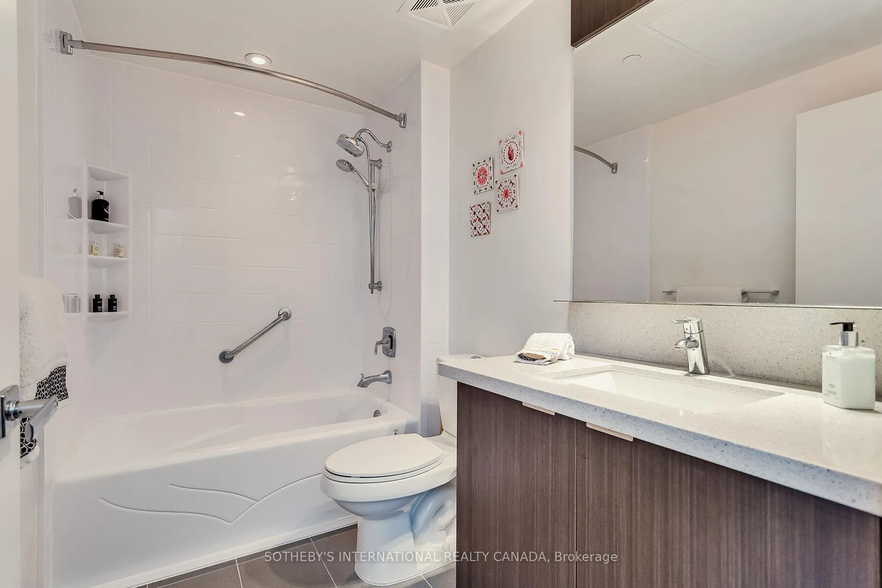 Photo 38 of Unit 2410, 21 Widmer Street, Toronto, Waterfront Communities — HOMEH