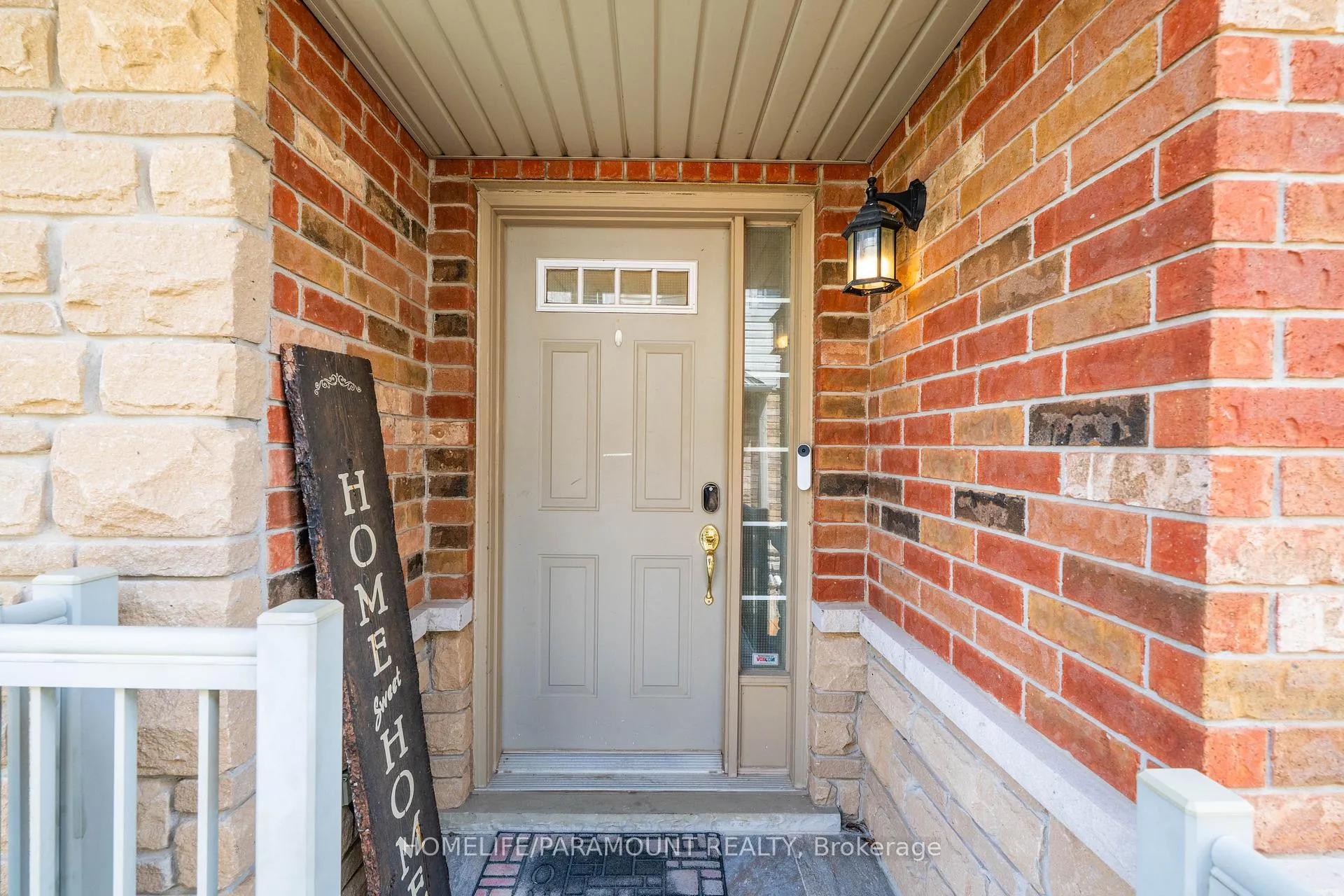 Photo 4 of 51 Voyager Pass, Hamilton, Binbrook — HOMEH