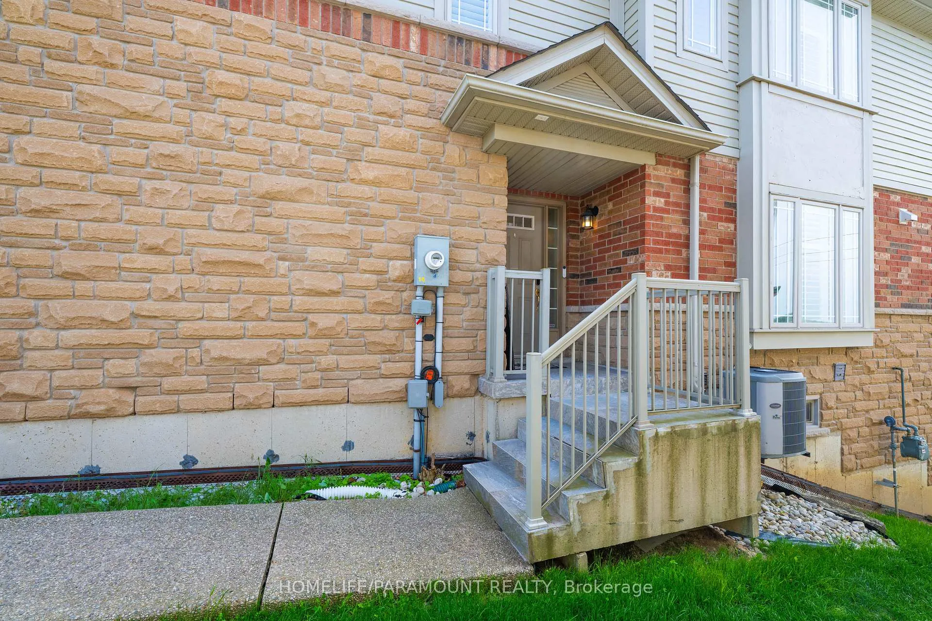 Photo 5 of 51 Voyager Pass, Hamilton, Binbrook — HOMEH