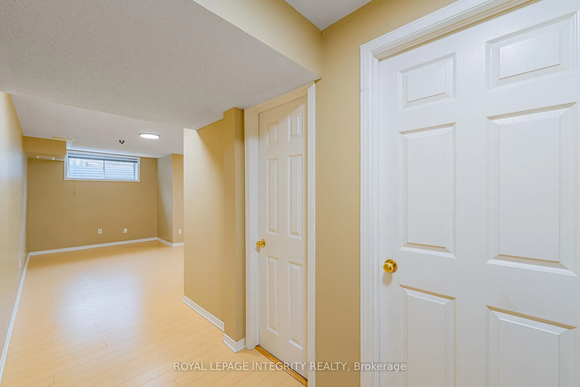 Photo 27 of 1213 Clyde Avenue, Ottawa, Central Park — HOMEH
