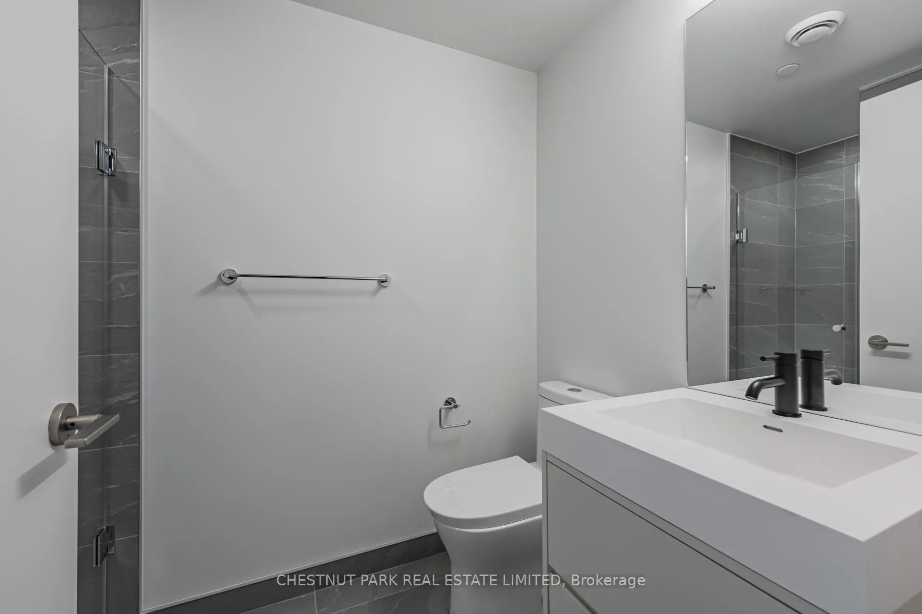 Photo 7 of Unit 1102, 9 Tecumseth Street, Toronto, Niagara — HOMEH