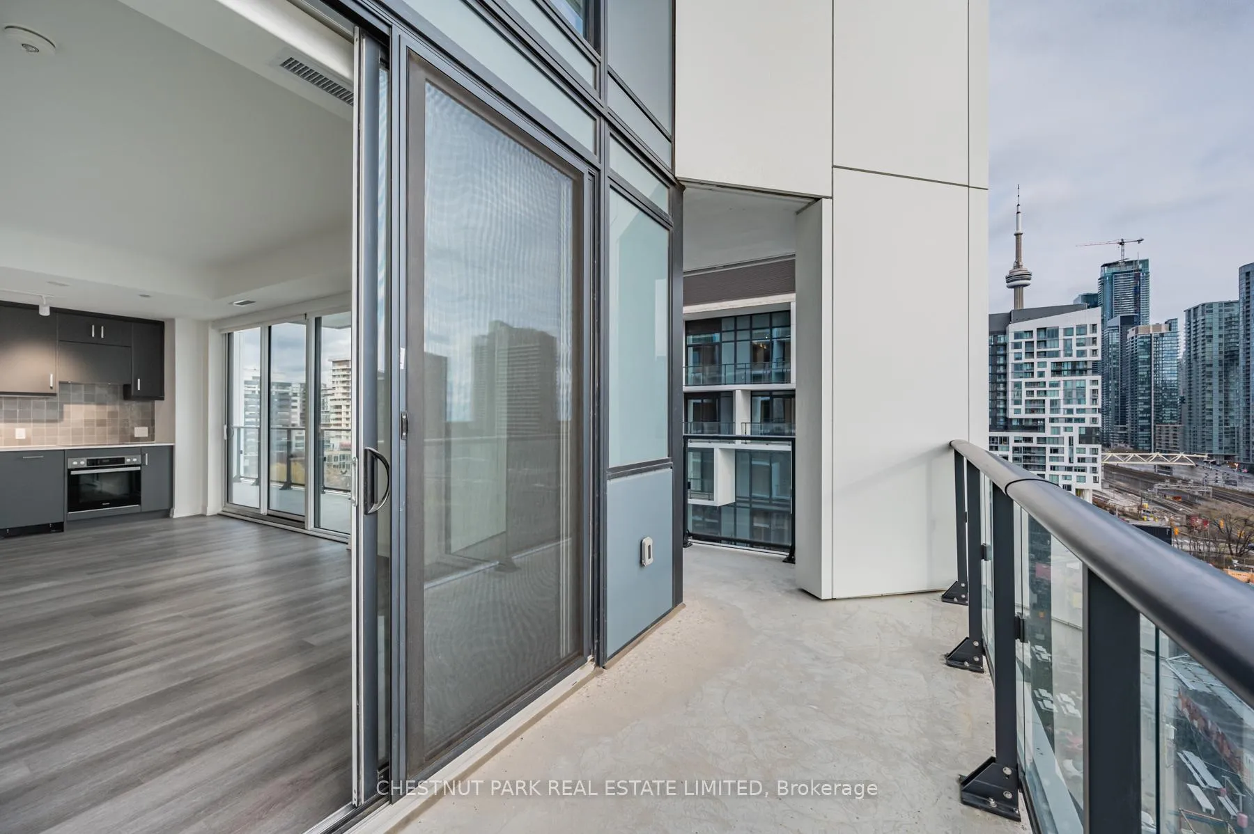 Photo 18 of Unit 1102, 9 Tecumseth Street, Toronto, Niagara — HOMEH