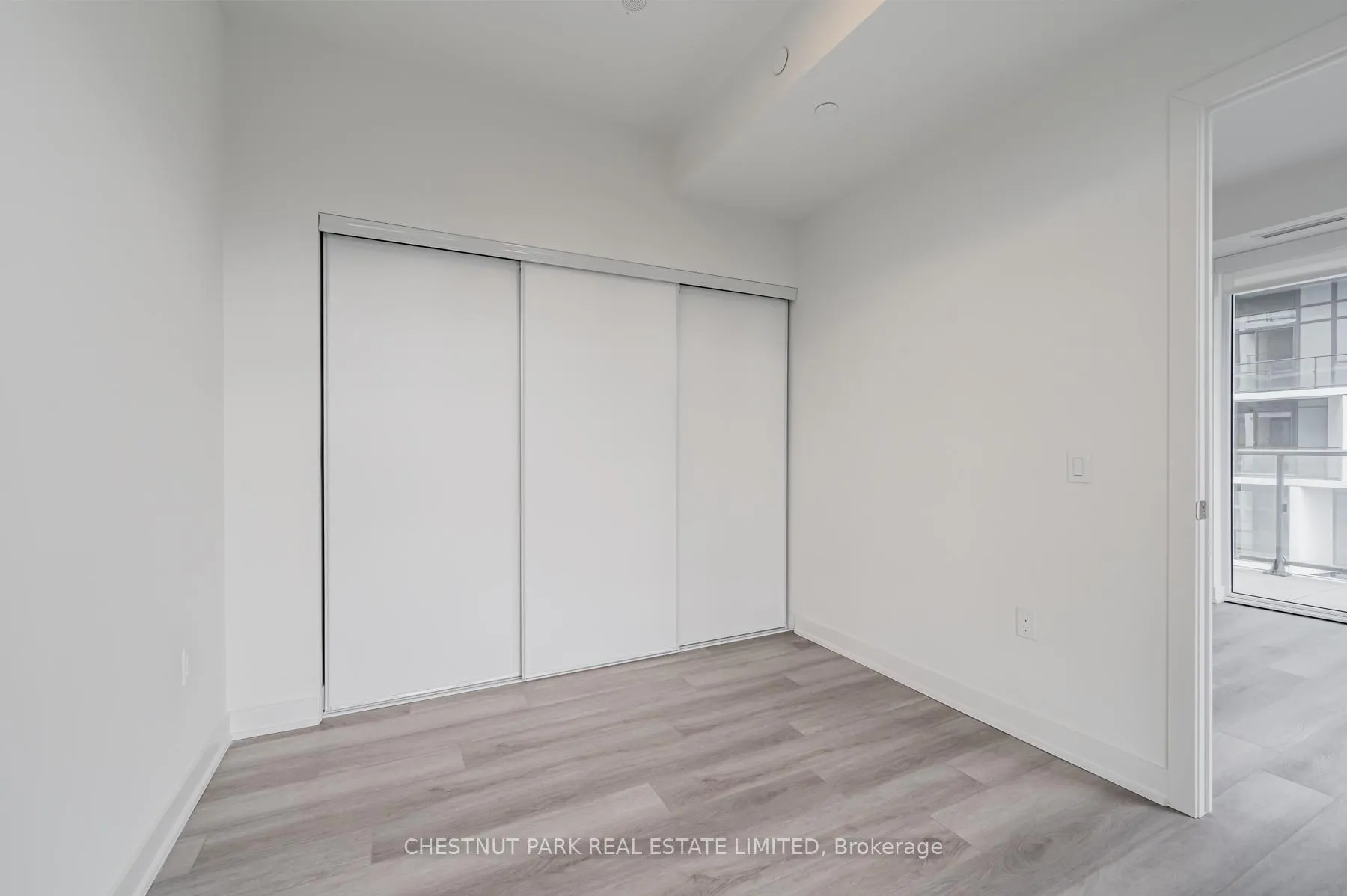 Photo 19 of Unit 1102, 9 Tecumseth Street, Toronto, Niagara — HOMEH