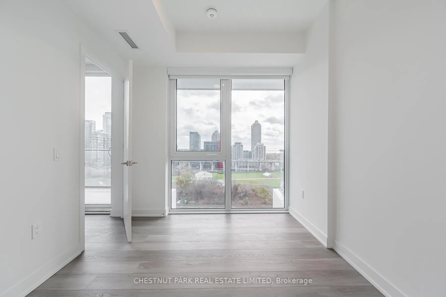 Photo 21 of Unit 1102, 9 Tecumseth Street, Toronto, Niagara — HOMEH