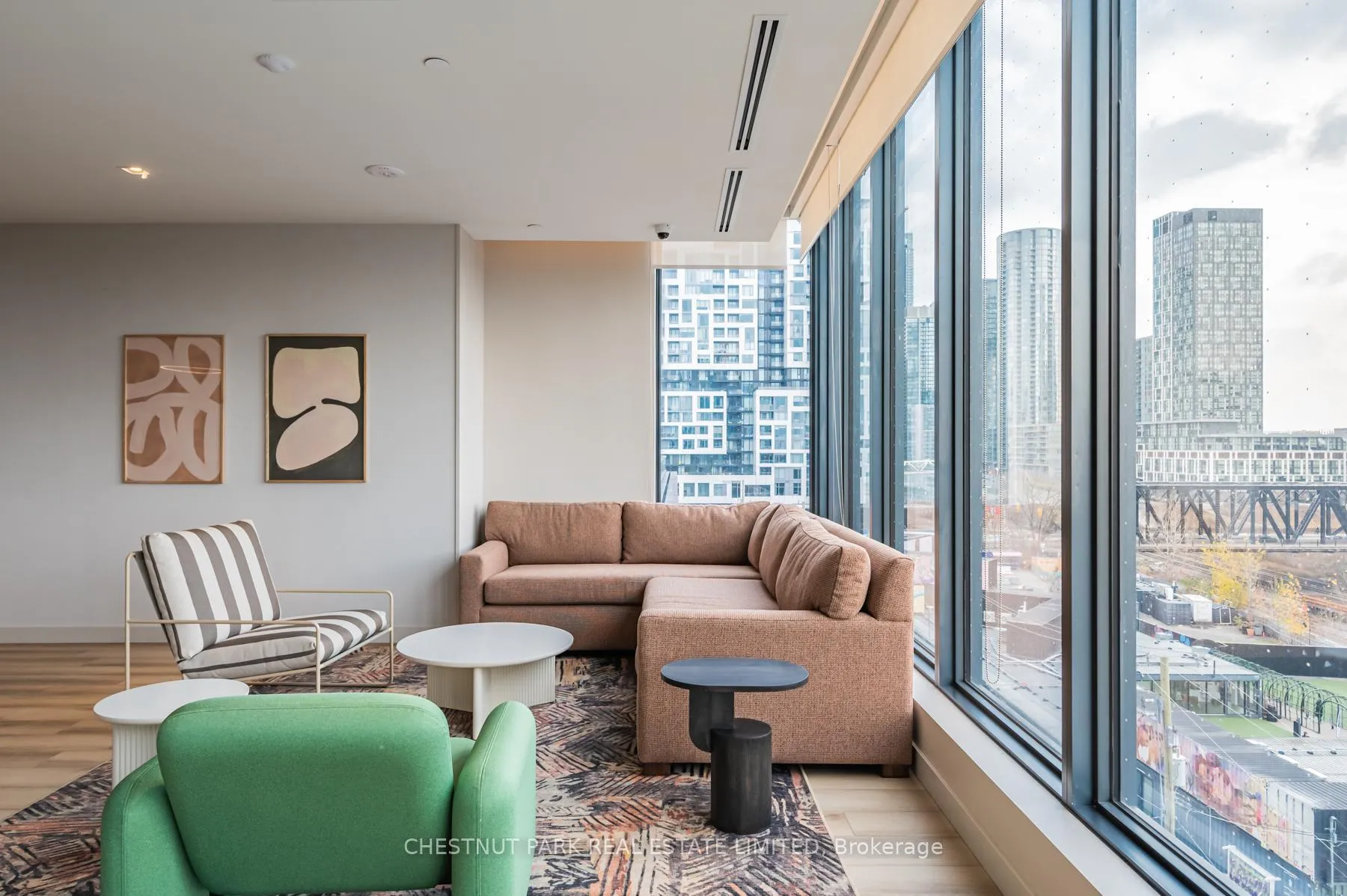 Photo 34 of Unit 1102, 9 Tecumseth Street, Toronto, Niagara — HOMEH