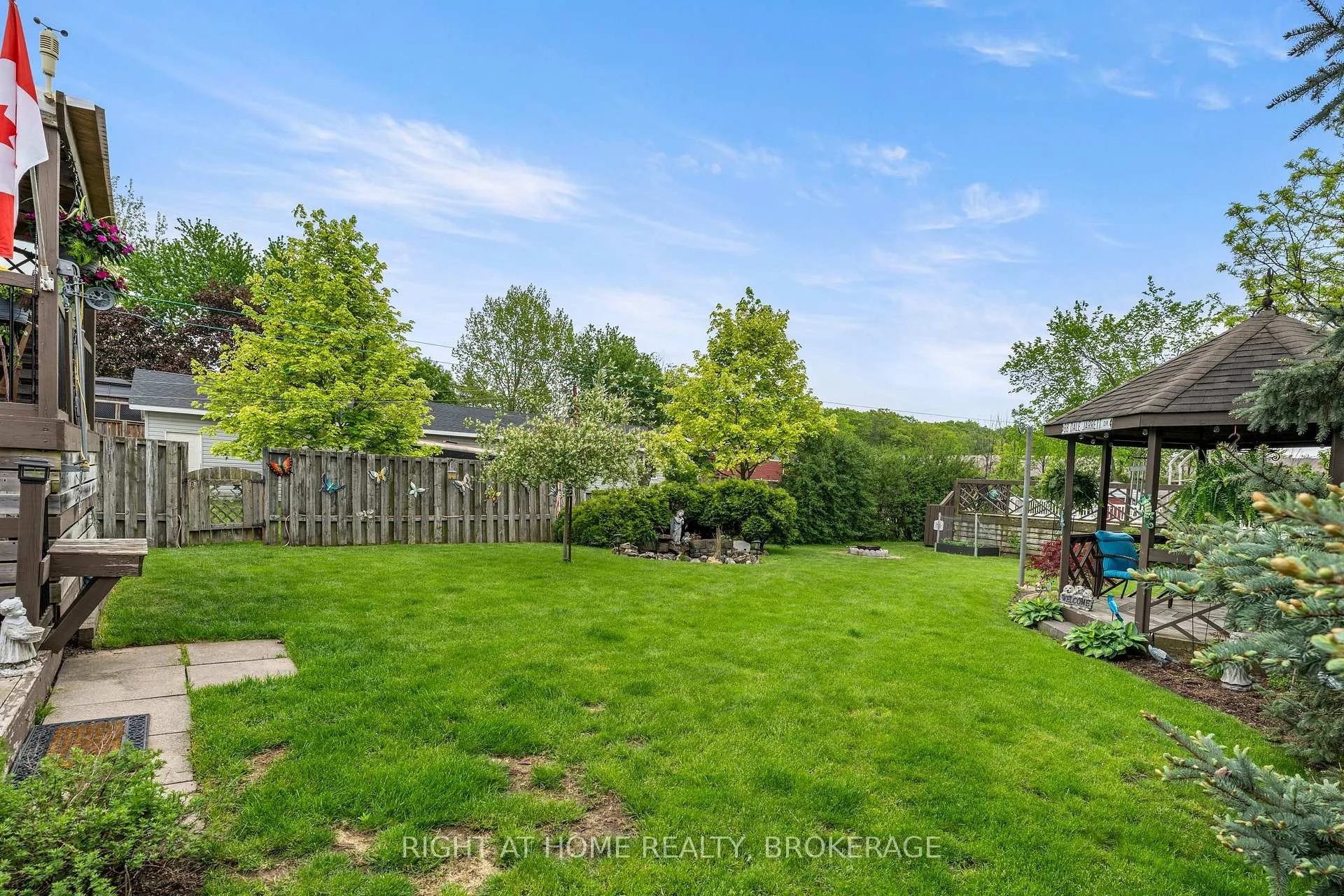 Photo 9 of 139 Quaker Road, Welland, N. Welland — HOMEH