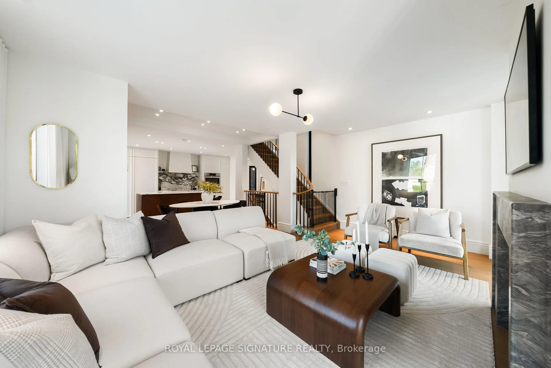 Photo 5 of 186 Humewood Drive, Toronto, Humewood-Cedarvale — HOMEH