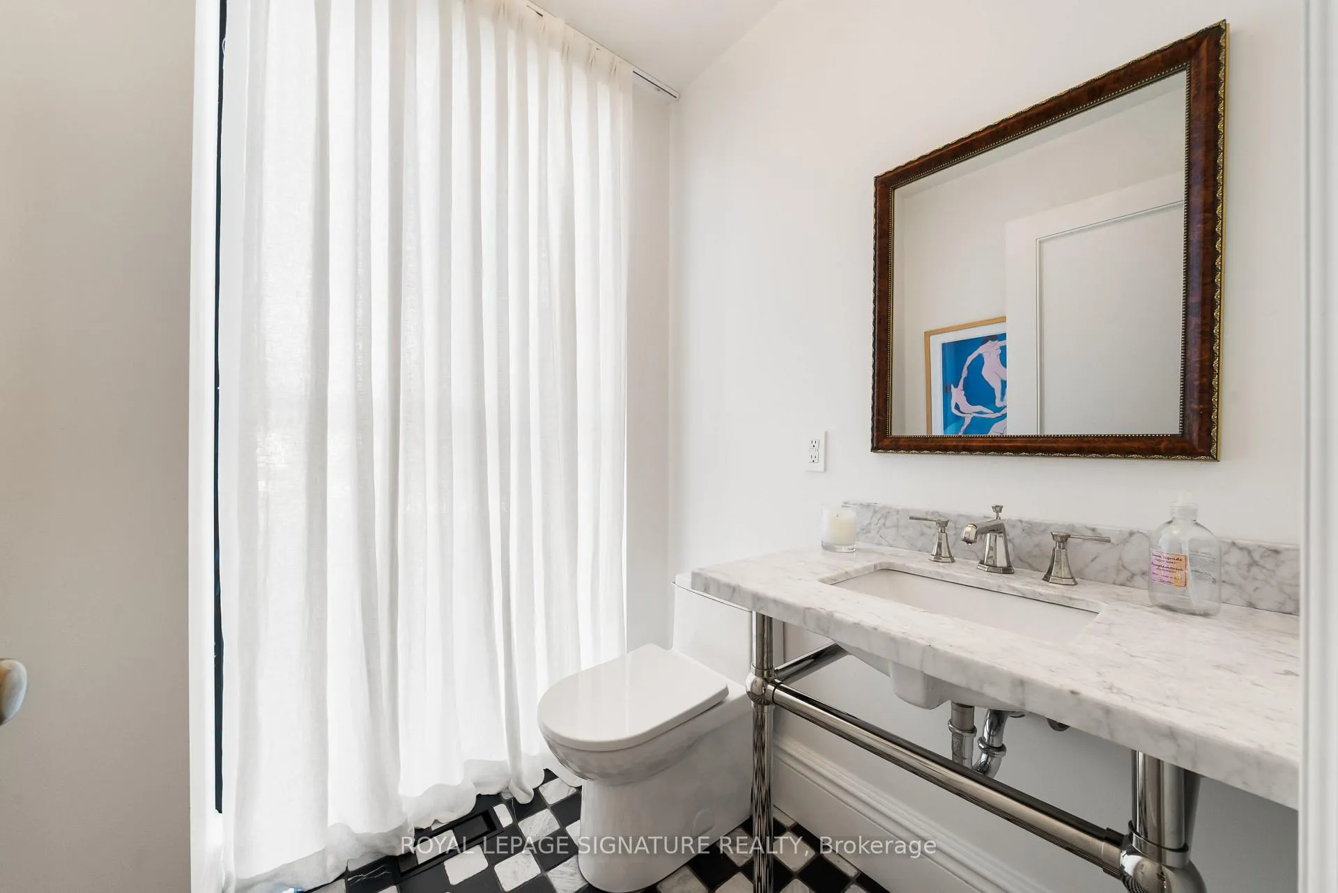 Photo 11 of 186 Humewood Drive, Toronto, Humewood-Cedarvale — HOMEH