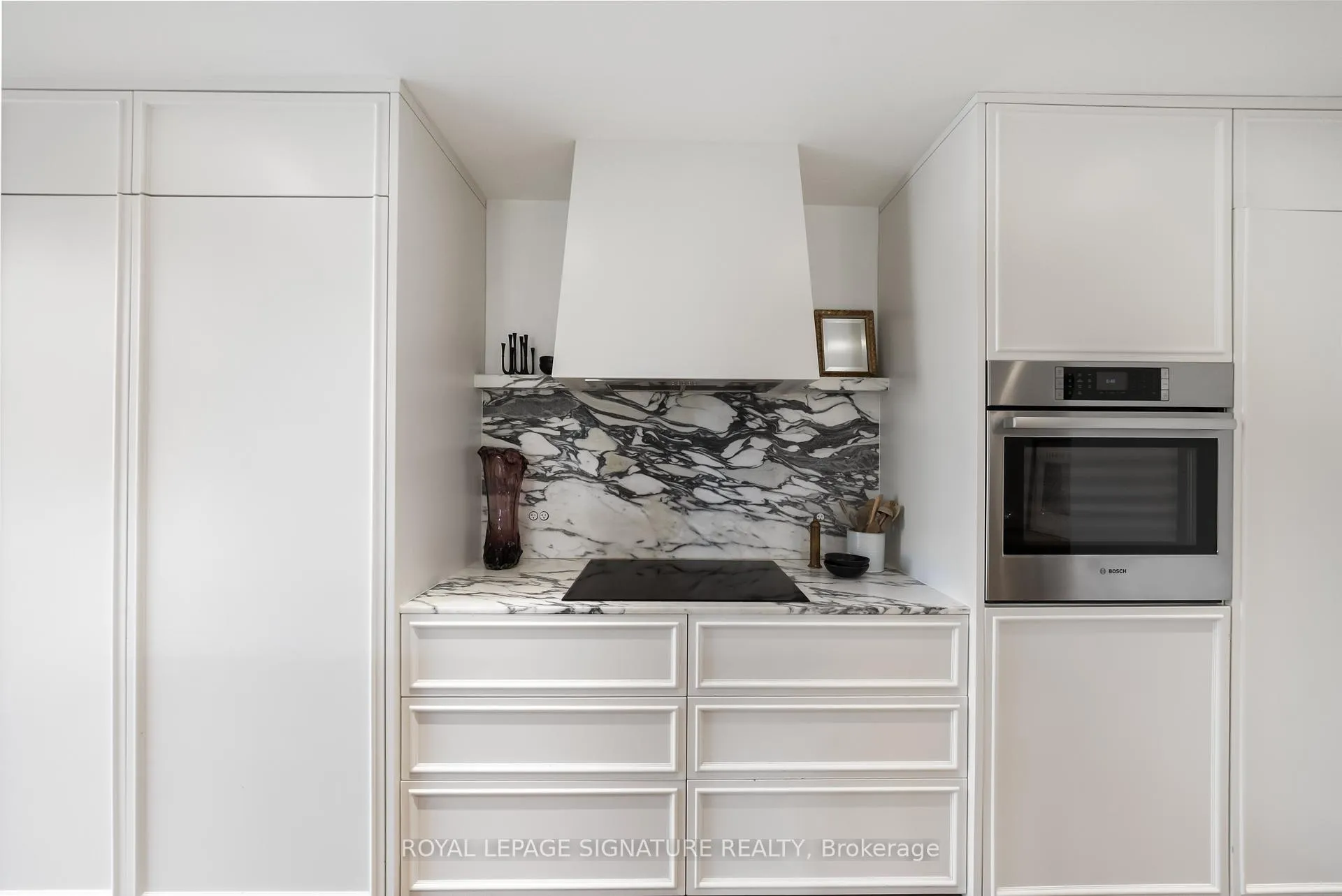Photo 15 of 186 Humewood Drive, Toronto, Humewood-Cedarvale — HOMEH