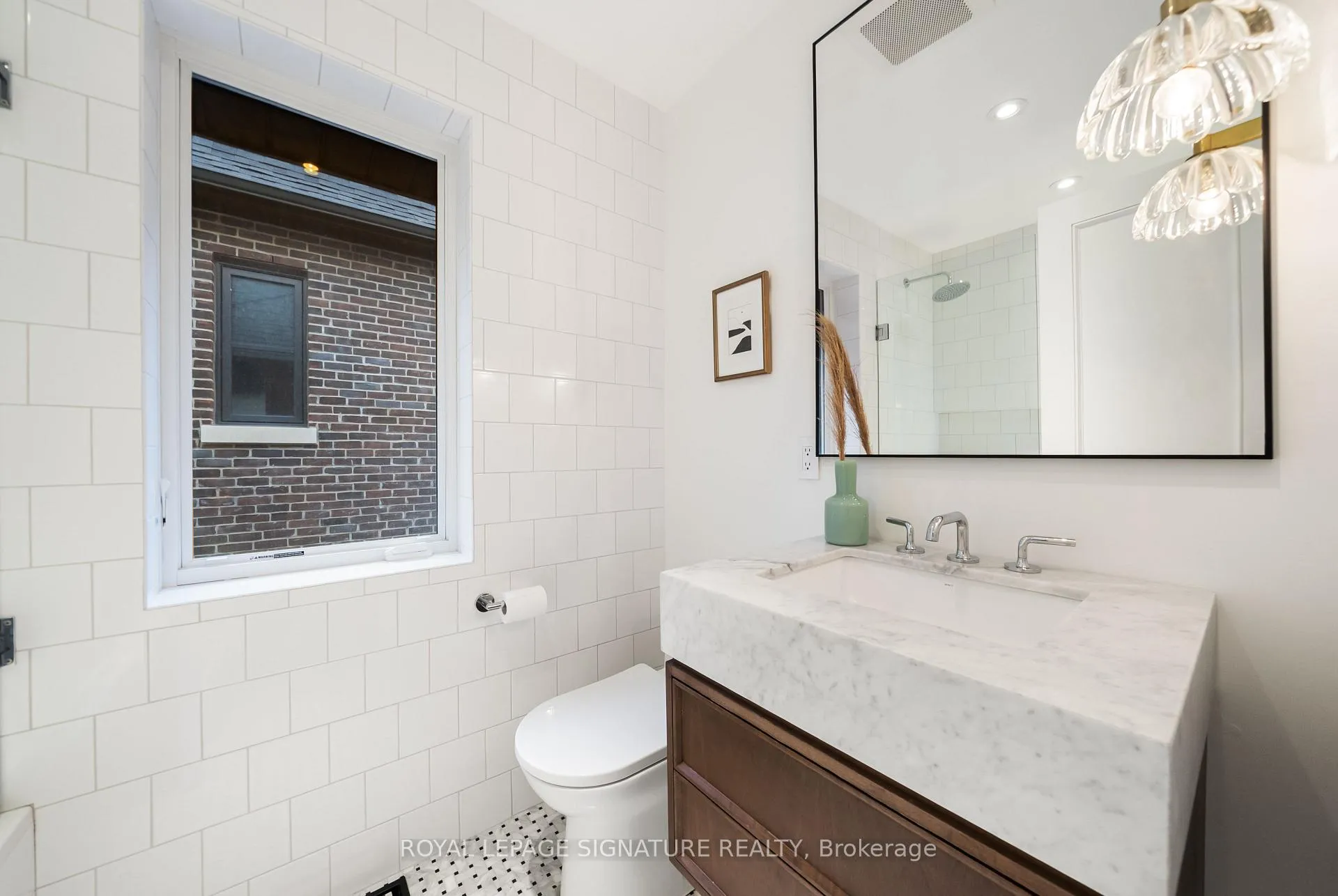 Photo 27 of 186 Humewood Drive, Toronto, Humewood-Cedarvale — HOMEH