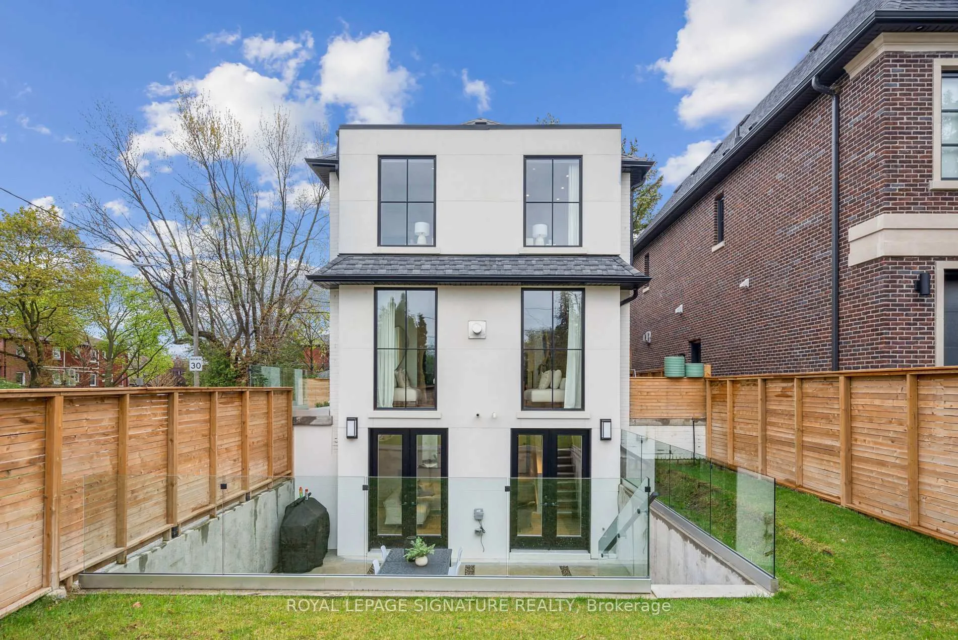 Photo 41 of 186 Humewood Drive, Toronto, Humewood-Cedarvale — HOMEH