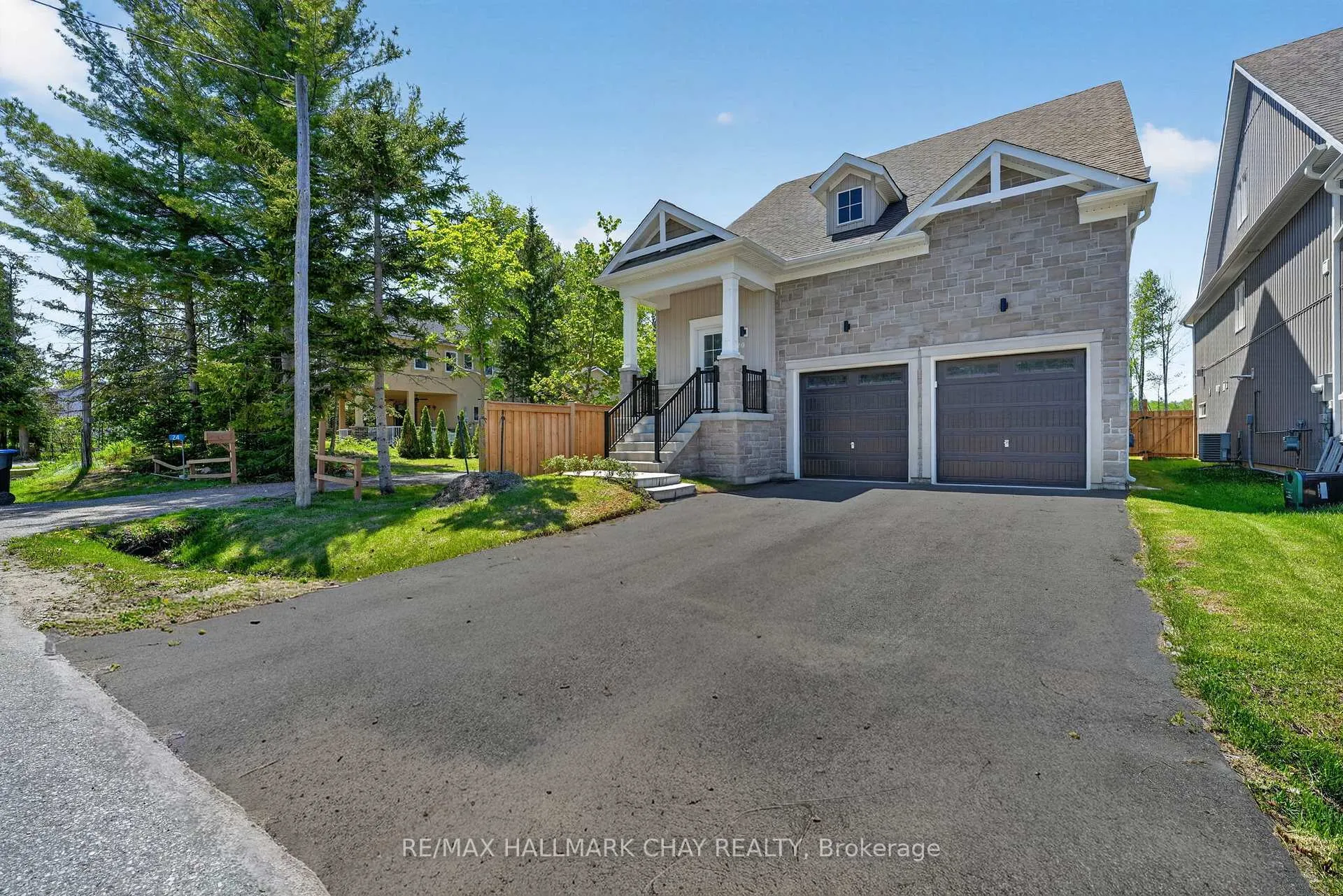 Photo 2 of 20 62 Street S, Wasaga Beach — HOMEH