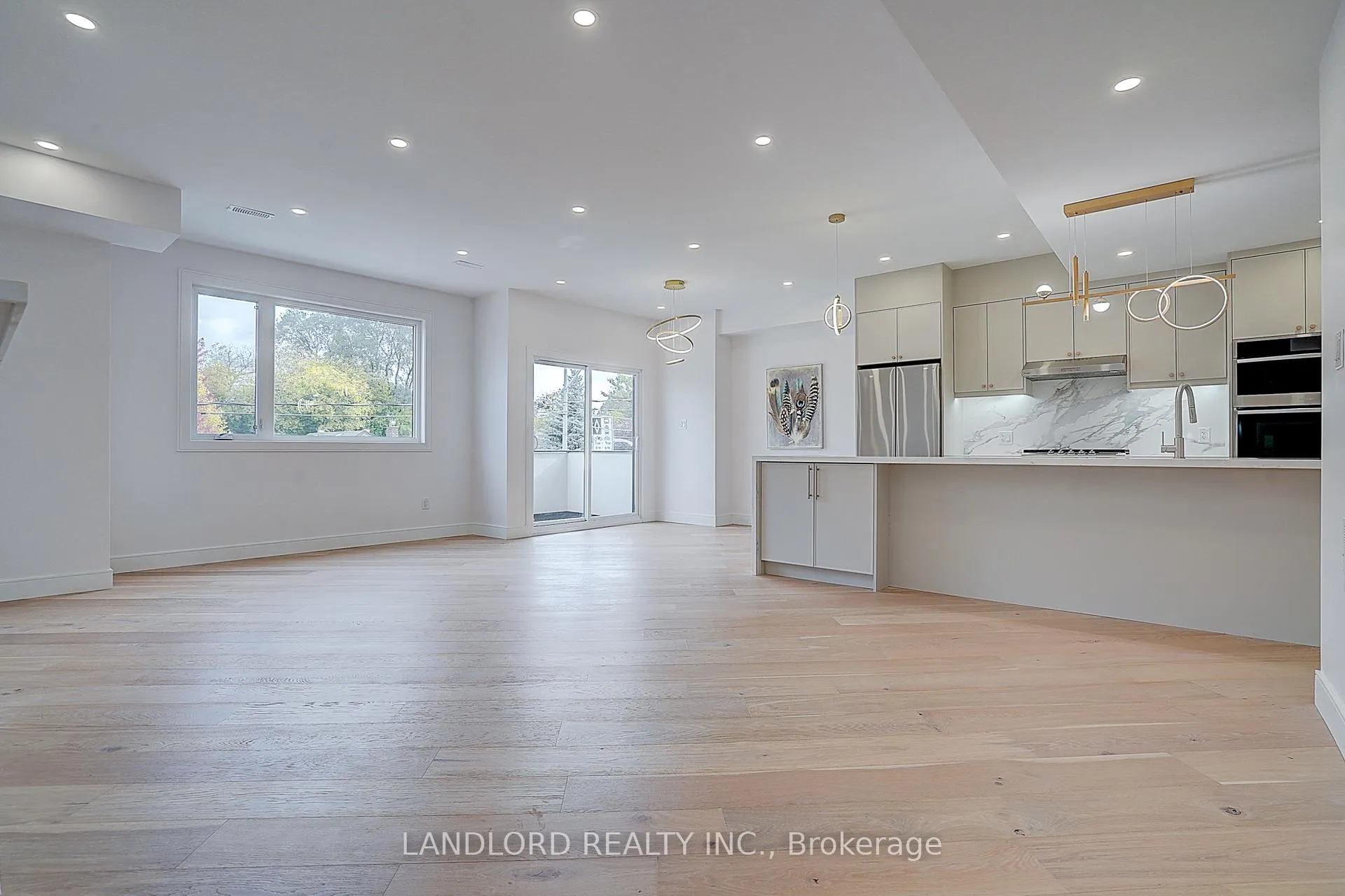 Photo 7 of Unit Unit 2, 1344 Pape Avenue, Toronto, Broadview North — HOMEH