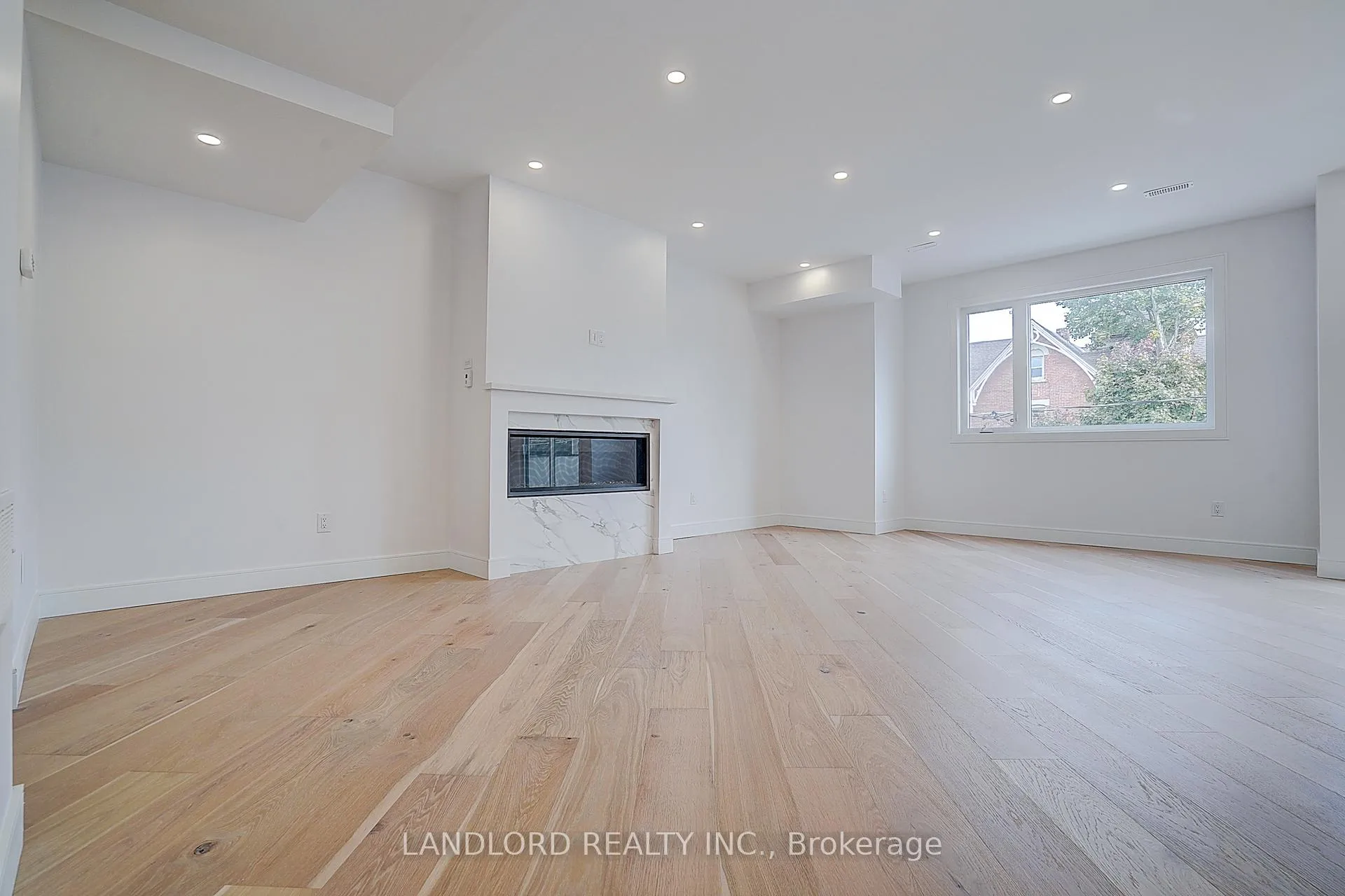 Photo 8 of Unit Unit 2, 1344 Pape Avenue, Toronto, Broadview North — HOMEH