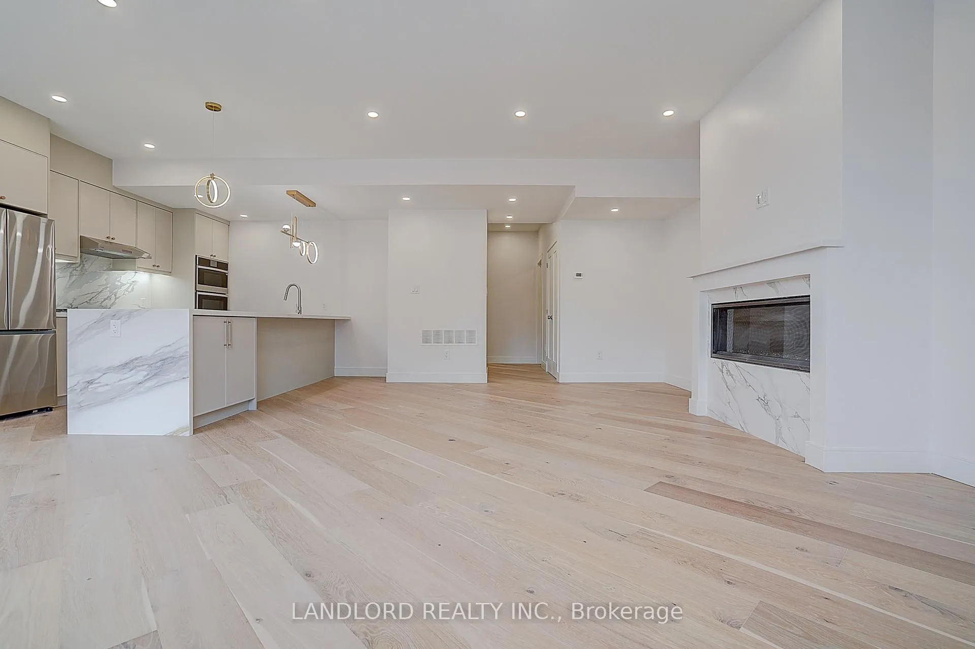 Photo 9 of Unit Unit 2, 1344 Pape Avenue, Toronto, Broadview North — HOMEH