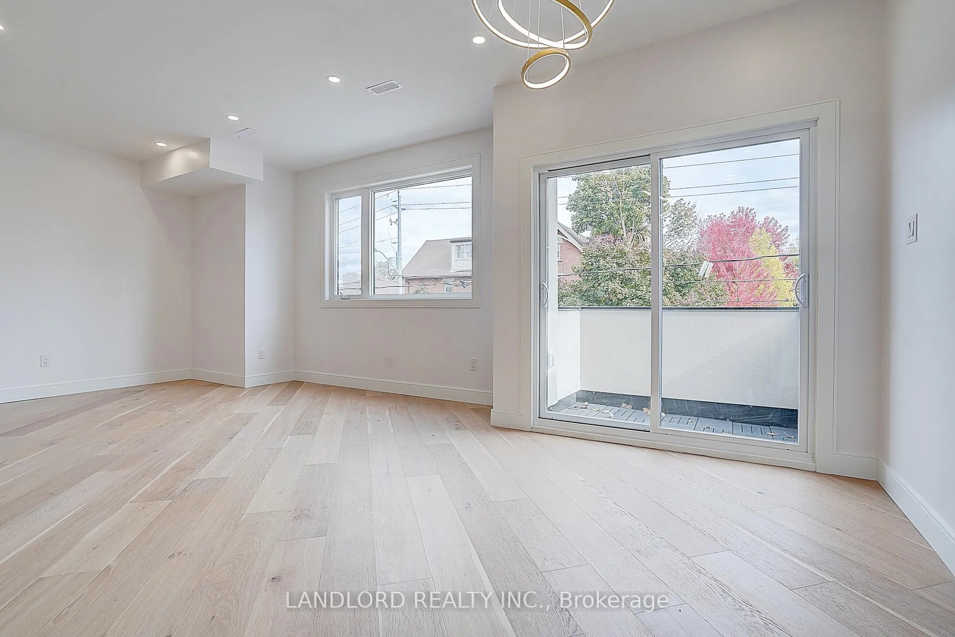 Photo 19 of Unit Unit 2, 1344 Pape Avenue, Toronto, Broadview North — HOMEH