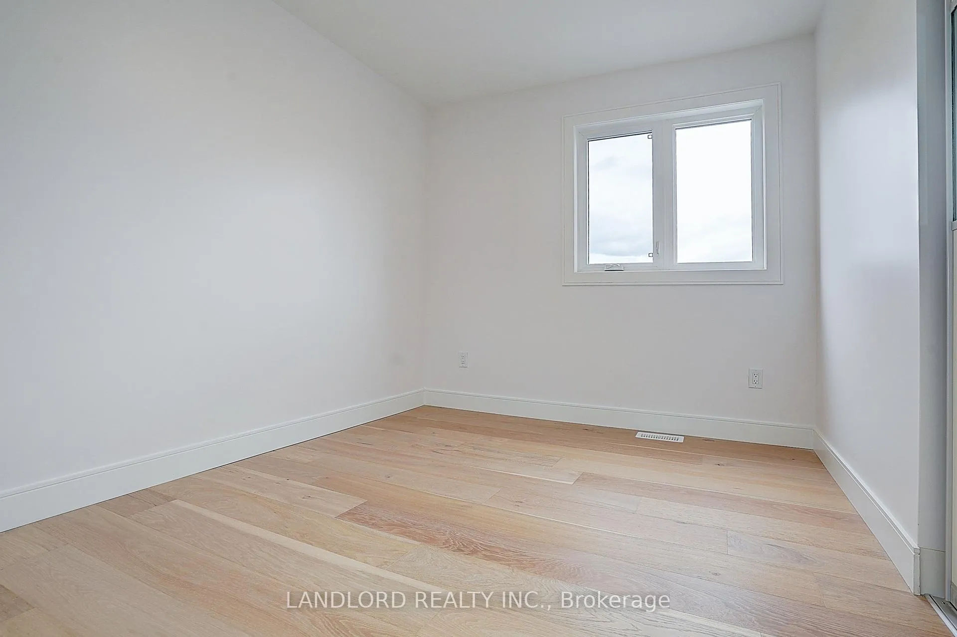 Photo 36 of Unit Unit 2, 1344 Pape Avenue, Toronto, Broadview North — HOMEH