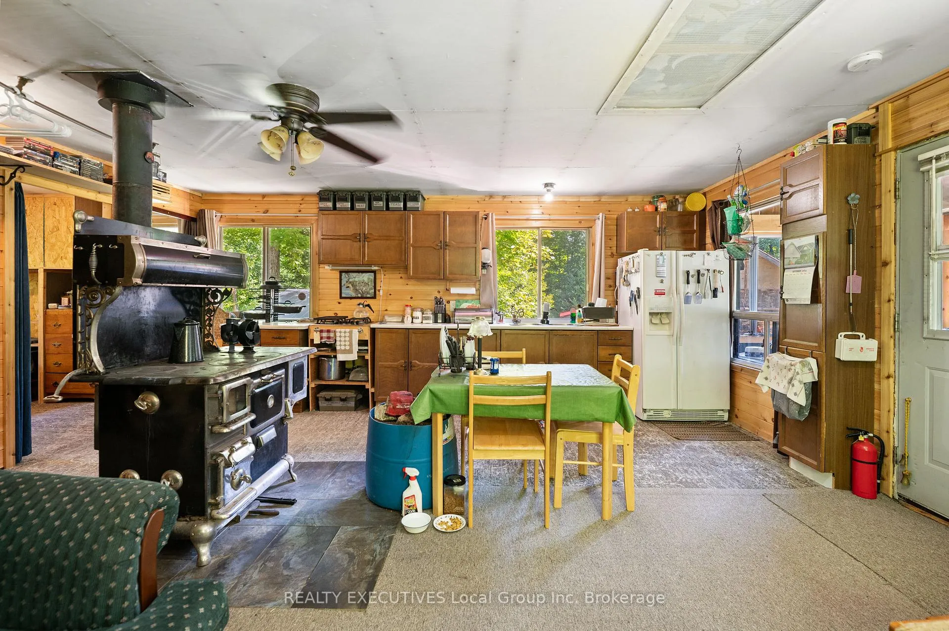Photo 12 of 876 Granite Hill Road, Kenora Remote Area, West of Kenora — HOMEH