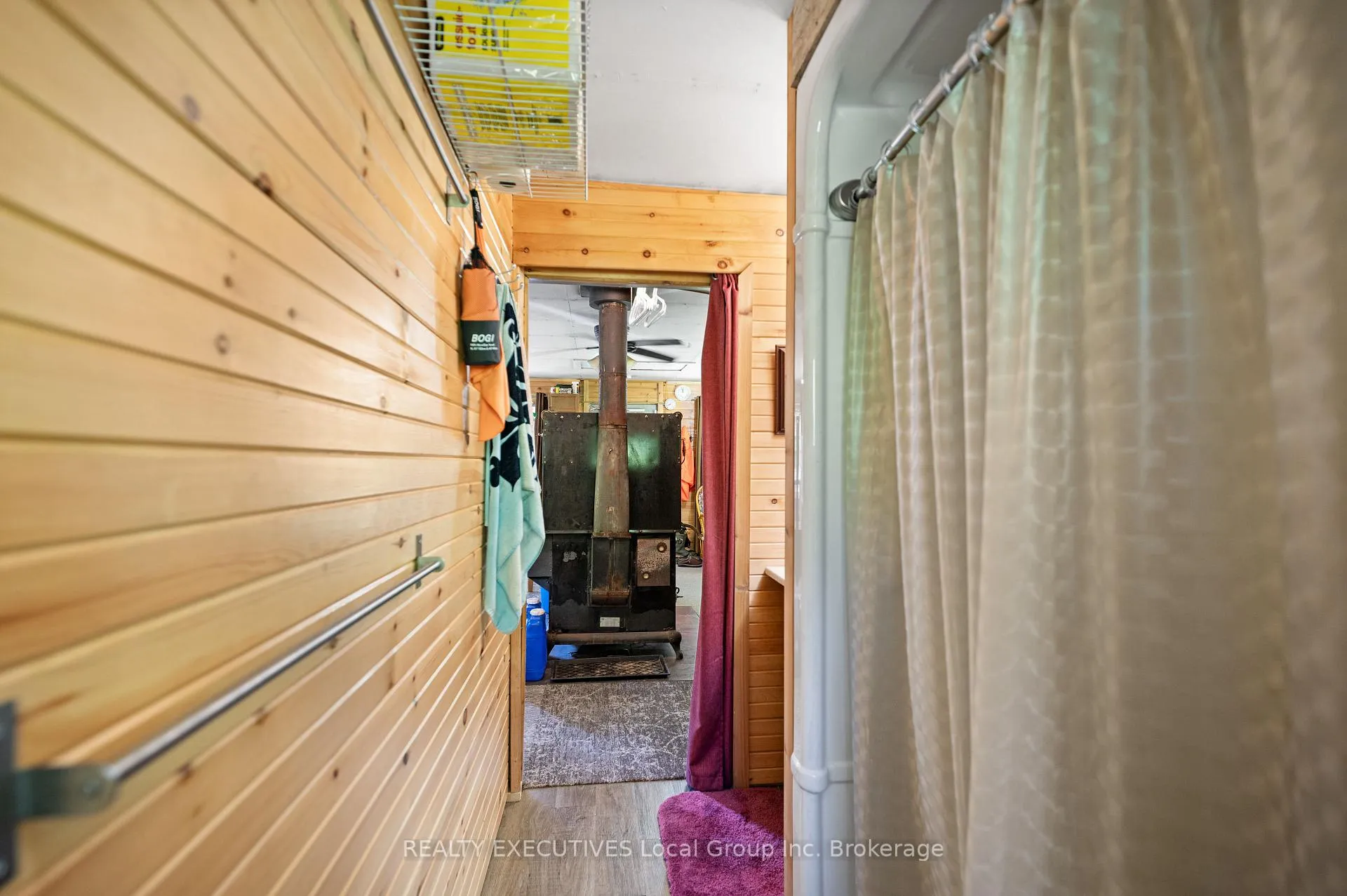 Photo 20 of 876 Granite Hill Road, Kenora Remote Area, West of Kenora — HOMEH