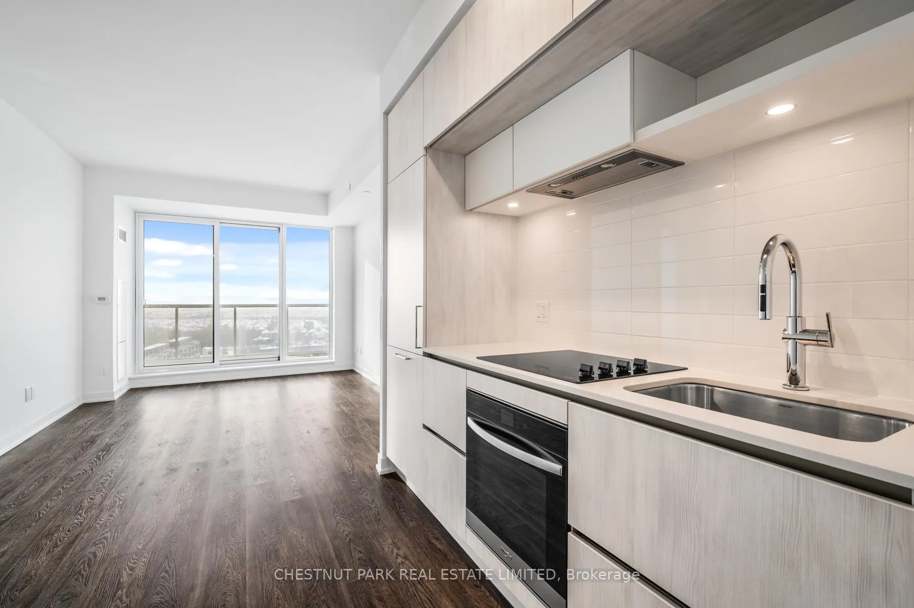 Photo 1 of Unit 1221, 2 David Eyer Road, Richmond Hill, Rural Richmond Hill — HOMEH