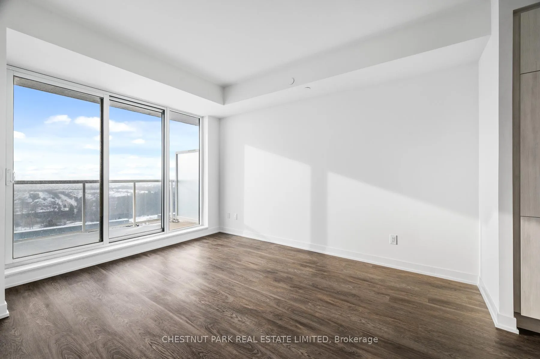Photo 5 of Unit 1221, 2 David Eyer Road, Richmond Hill, Rural Richmond Hill — HOMEH