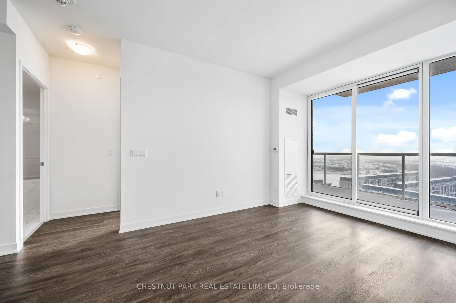 Photo 11 of Unit 1221, 2 David Eyer Road, Richmond Hill, Rural Richmond Hill — HOMEH