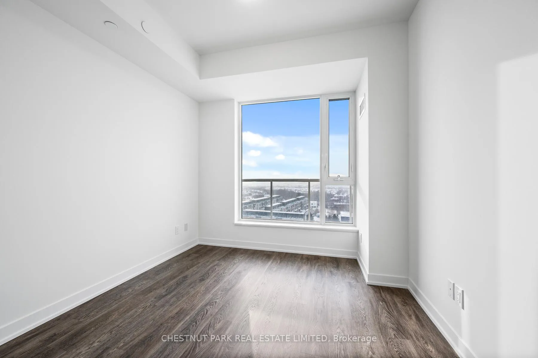 Photo 17 of Unit 1221, 2 David Eyer Road, Richmond Hill, Rural Richmond Hill — HOMEH