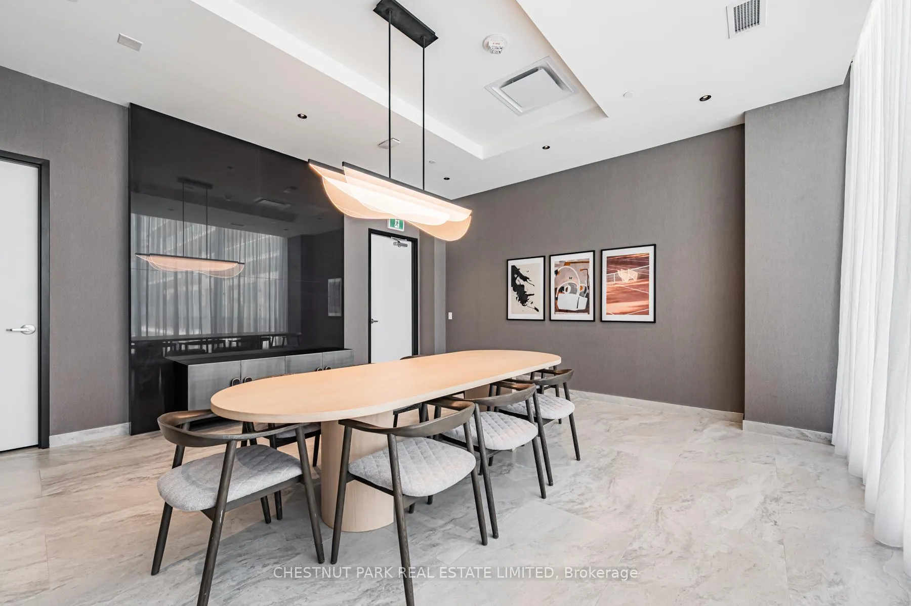 Photo 36 of Unit 1221, 2 David Eyer Road, Richmond Hill, Rural Richmond Hill — HOMEH