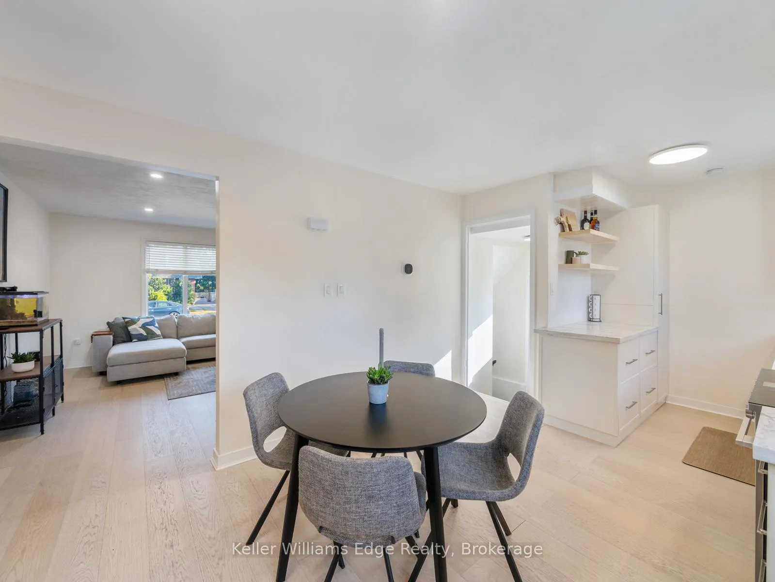 Photo 6 of 153 Dudhope Avenue, Cambridge — HOMEH