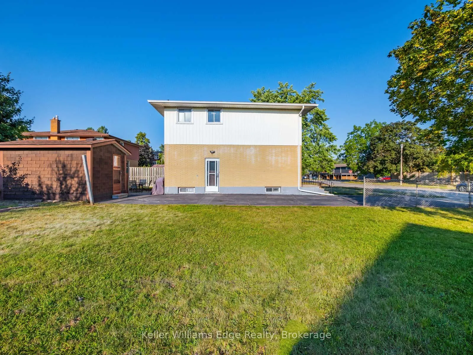Photo 26 of 153 Dudhope Avenue, Cambridge — HOMEH