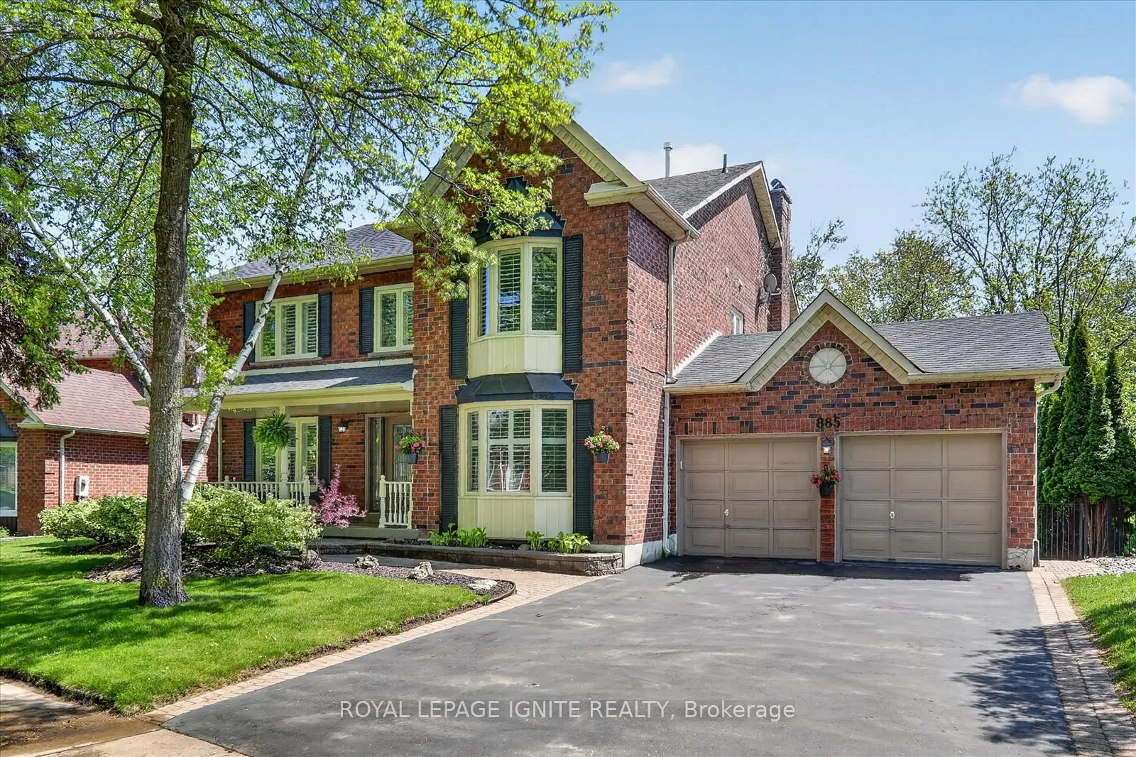 Photo 1 of 885 Baylawn Drive, Pickering, Liverpool — HOMEH