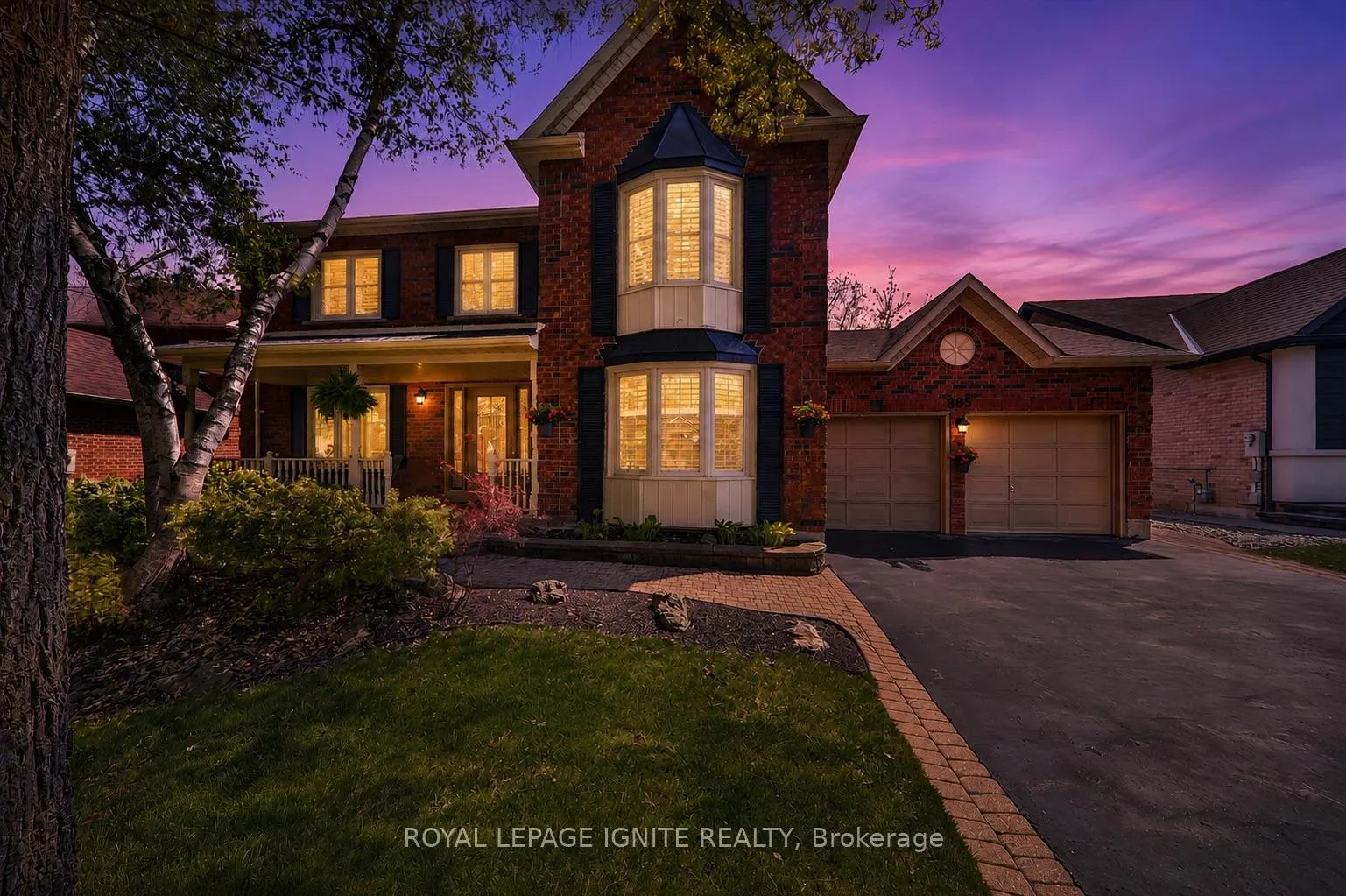 Photo 2 of 885 Baylawn Drive, Pickering, Liverpool — HOMEH