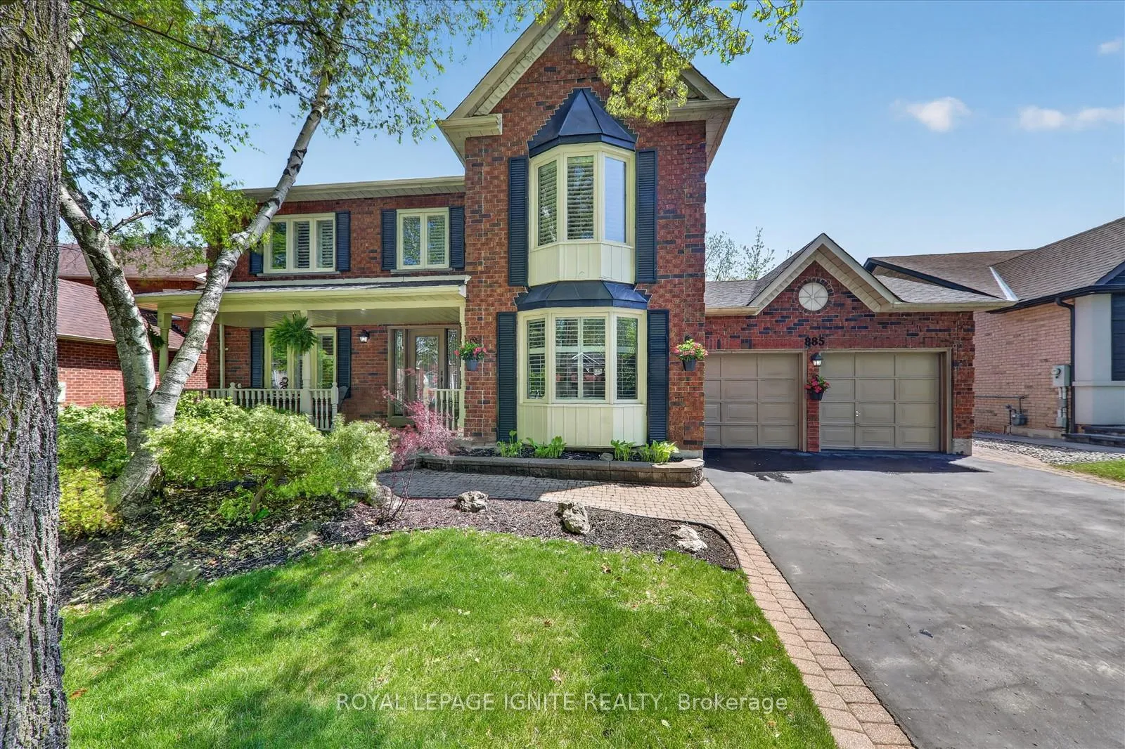 Photo 5 of 885 Baylawn Drive, Pickering, Liverpool — HOMEH