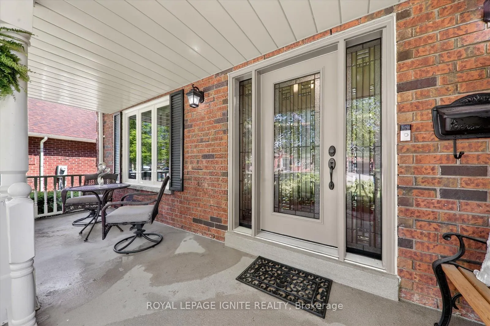 Photo 6 of 885 Baylawn Drive, Pickering, Liverpool — HOMEH