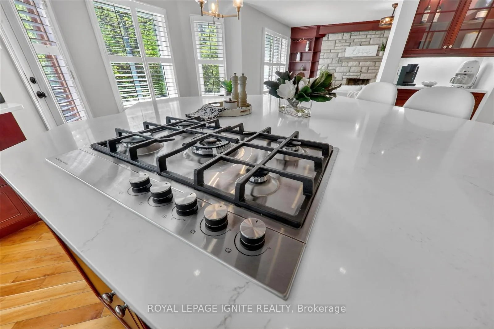 Photo 12 of 885 Baylawn Drive, Pickering, Liverpool — HOMEH